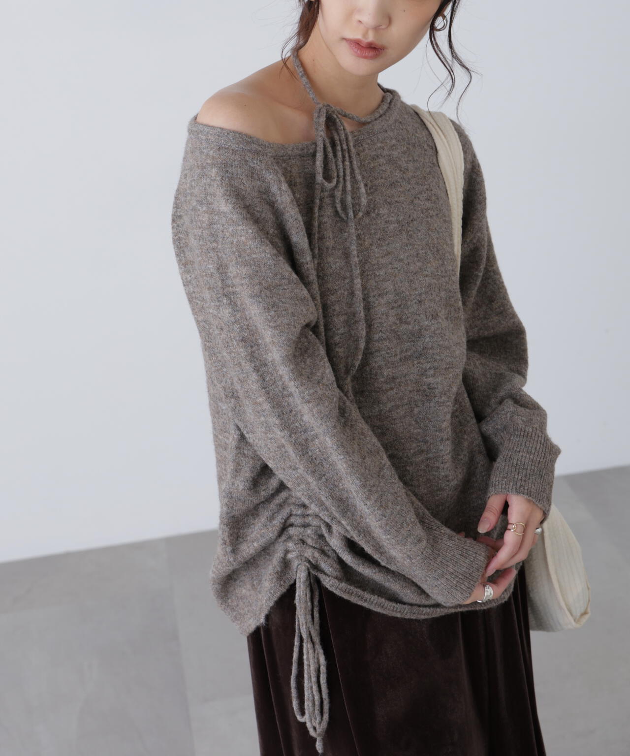 ワンショルルーズニット