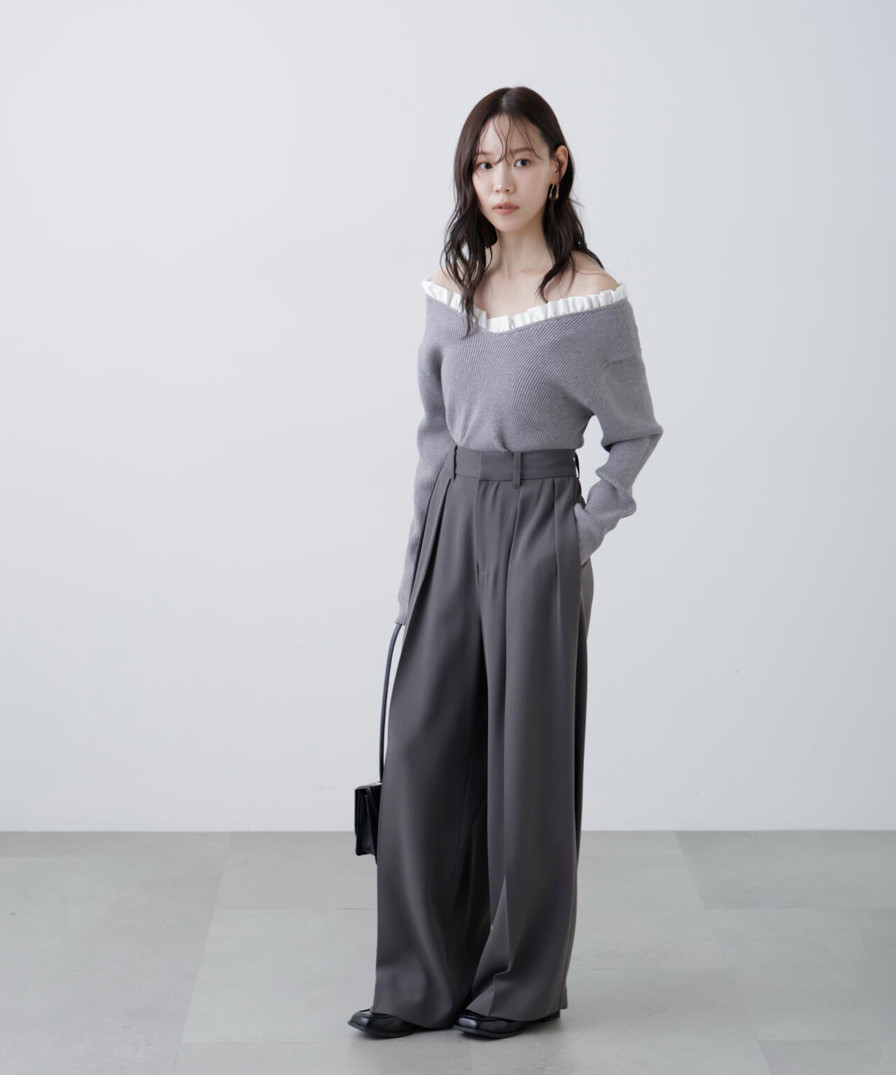 【RIO企画】フリルドッキングVネックニット〈MFM〉