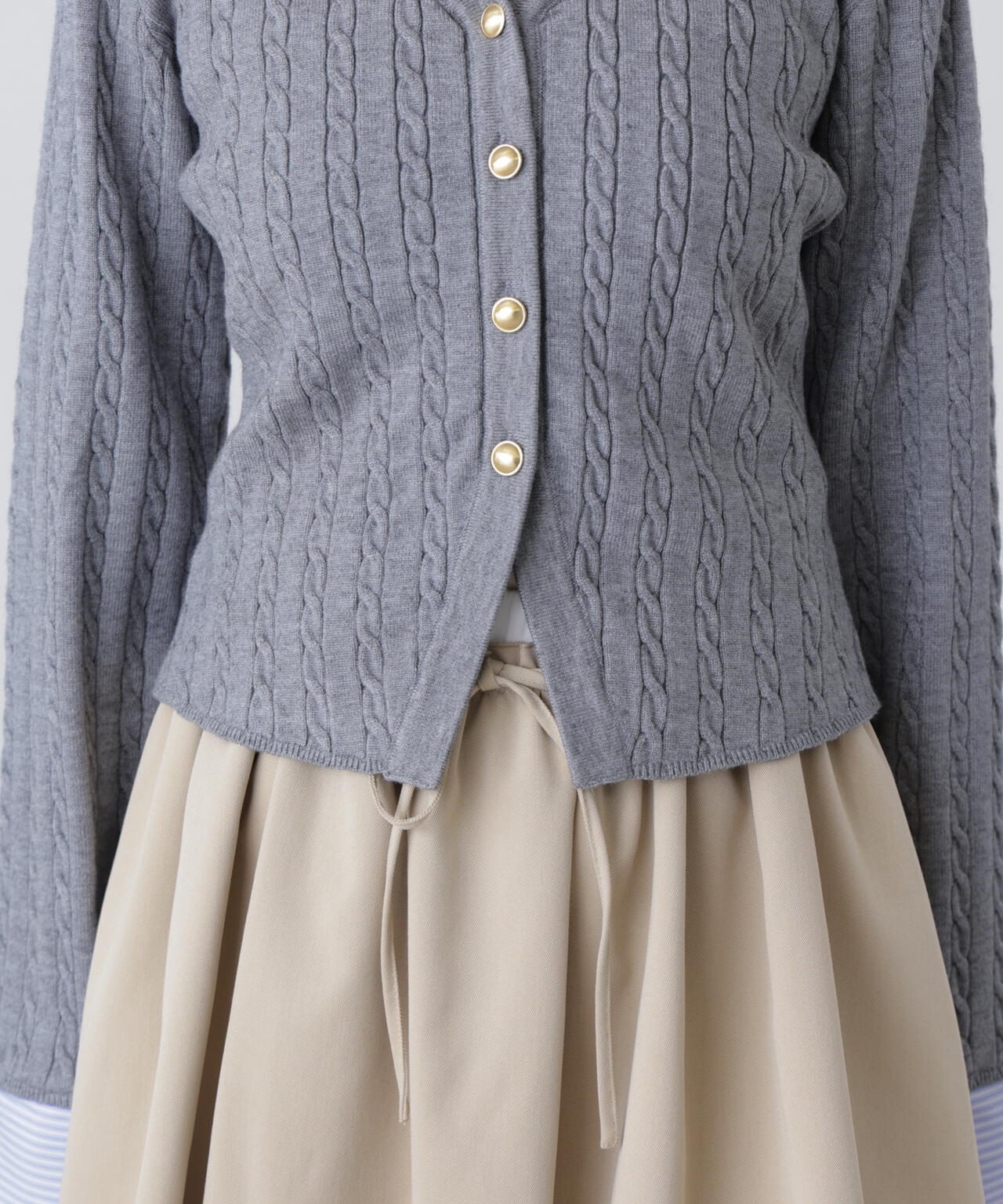 シャツレイヤードゴールドボタンニット