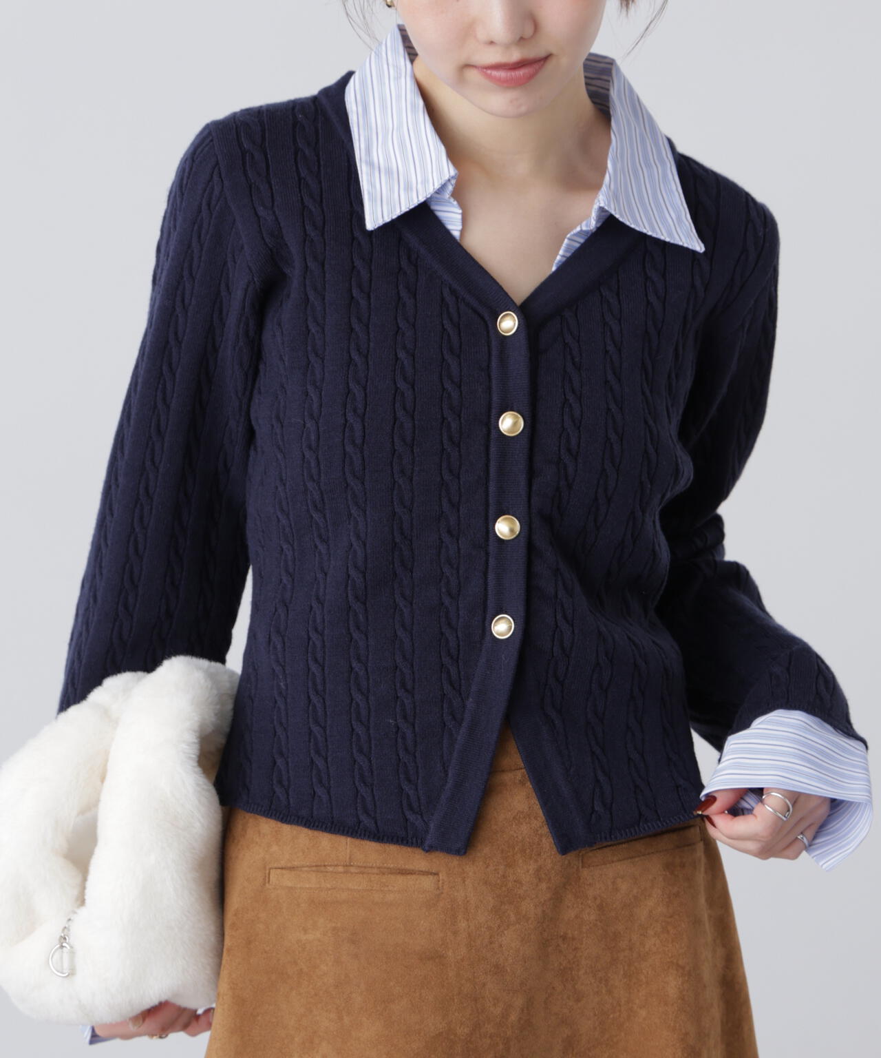 シャツレイヤードゴールドボタンニット