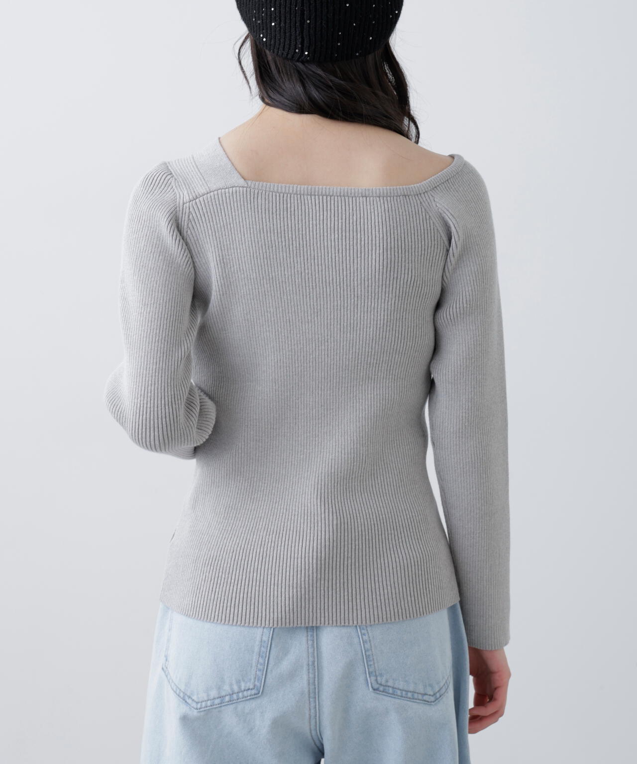 アシメボタンリブニット