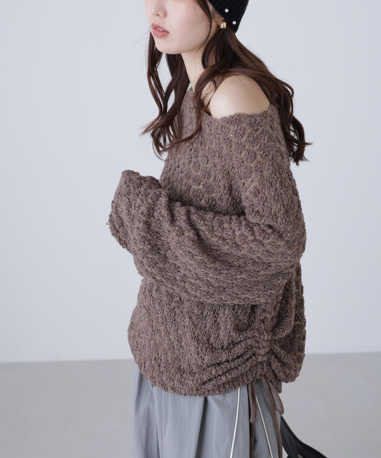 ポコポコワンショル脇ドロストオーバーニット