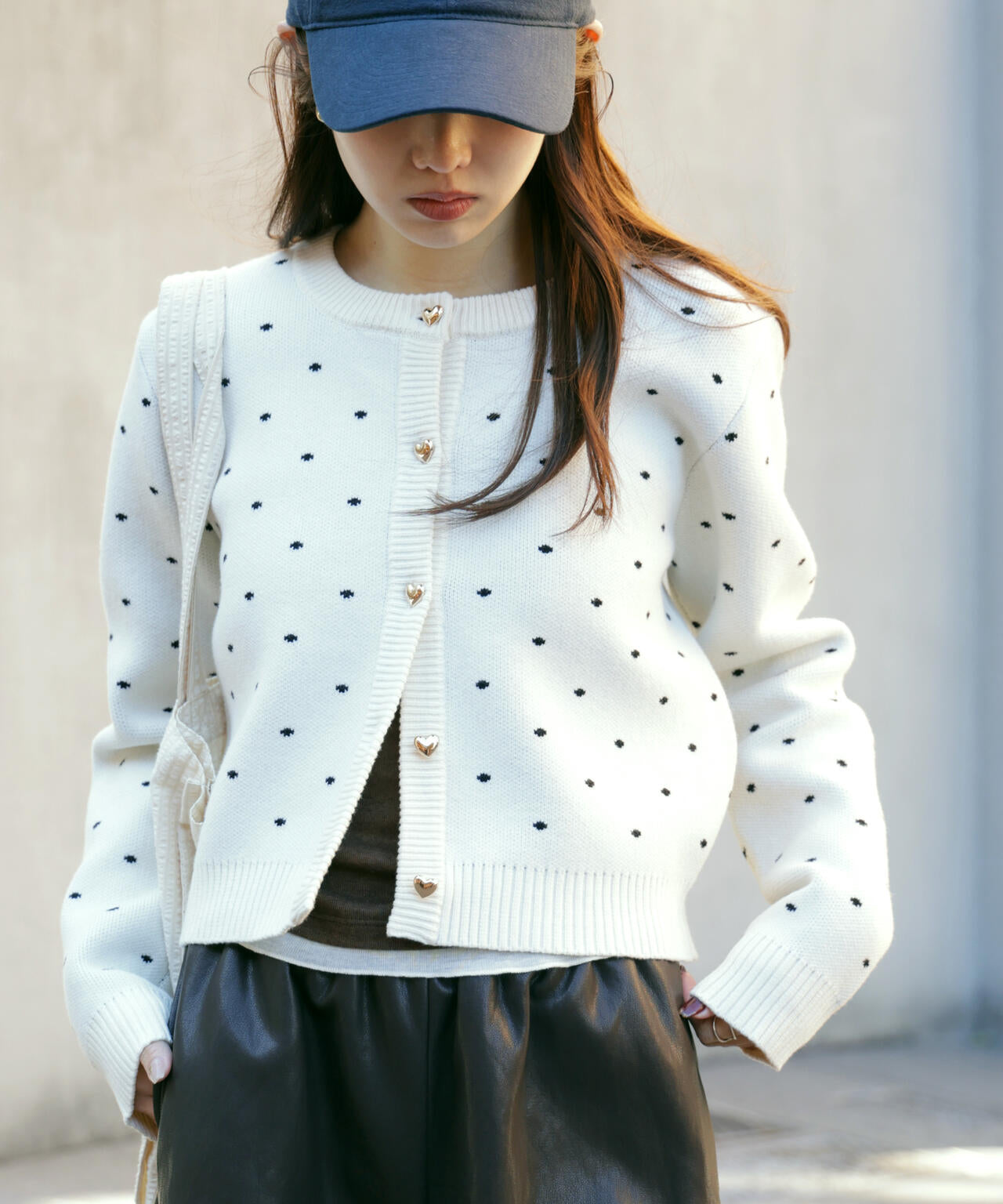 ハートボタンドット柄カーディガン