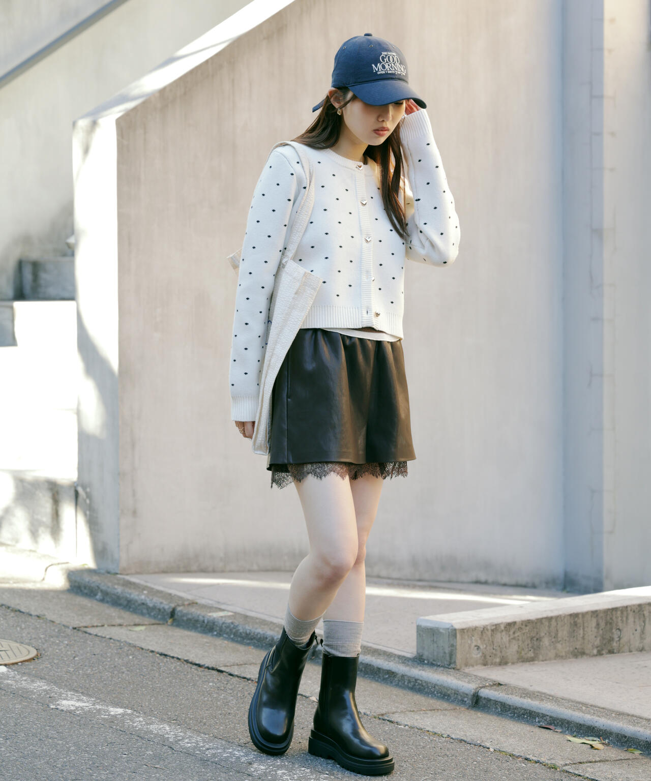 ハートボタンドット柄カーディガン