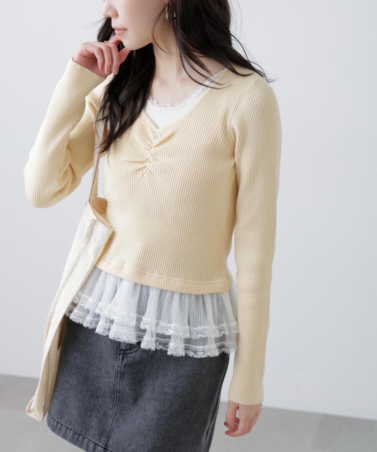 レイヤードデザインリブニット