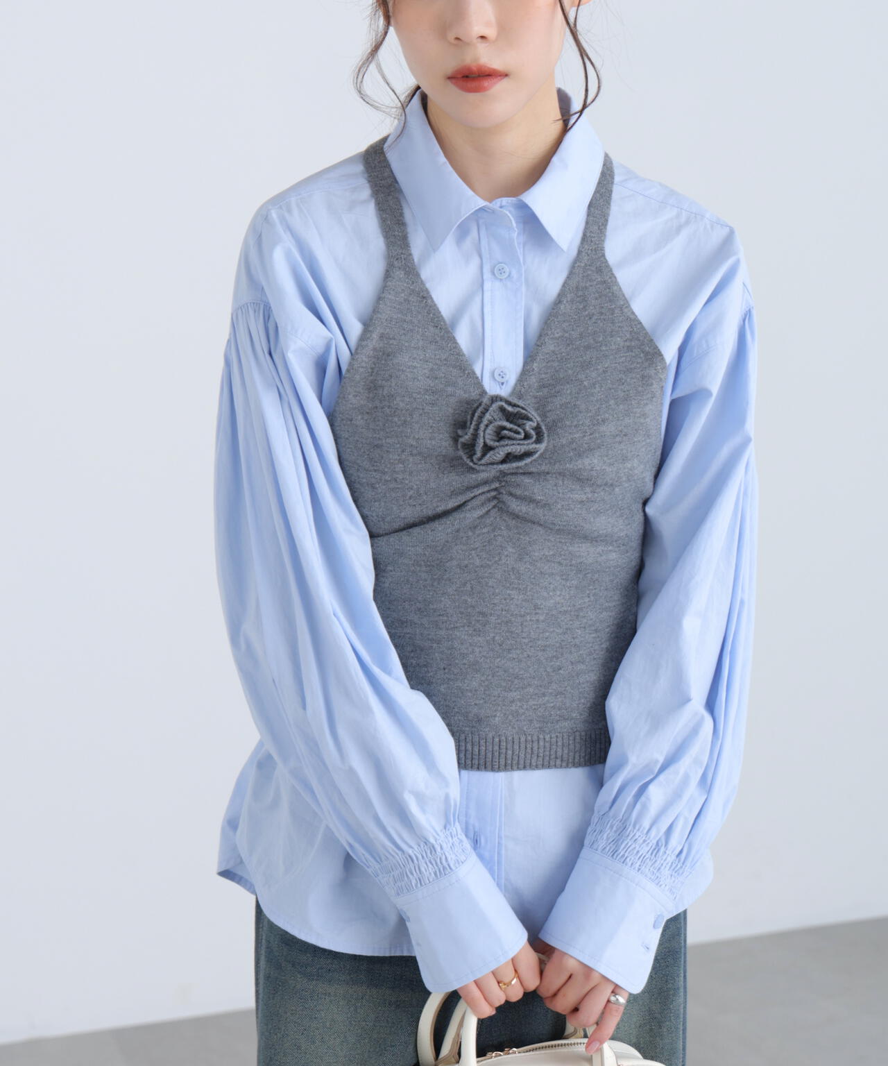 ホルターネックニットベスト