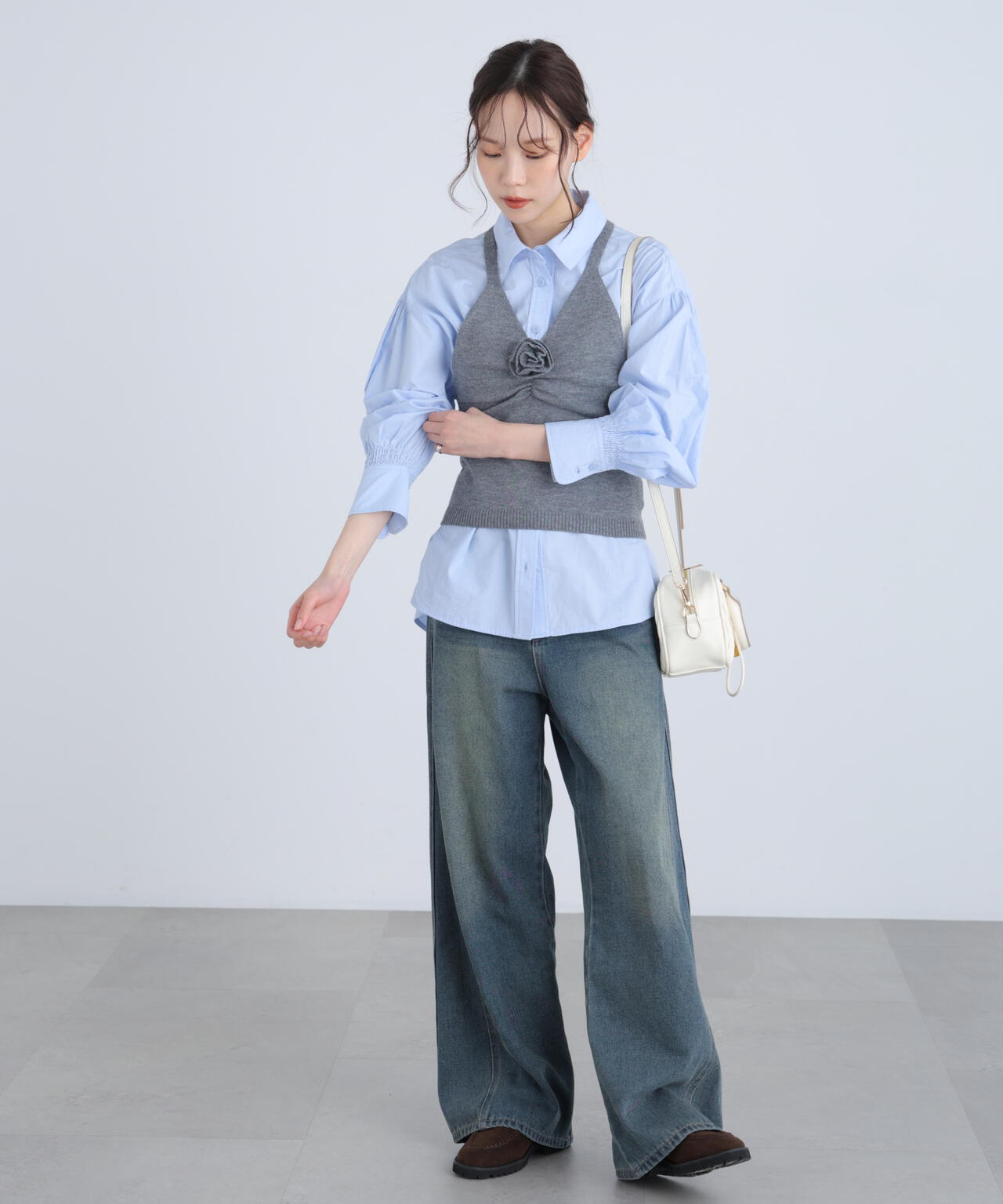 ホルターネックニットベスト