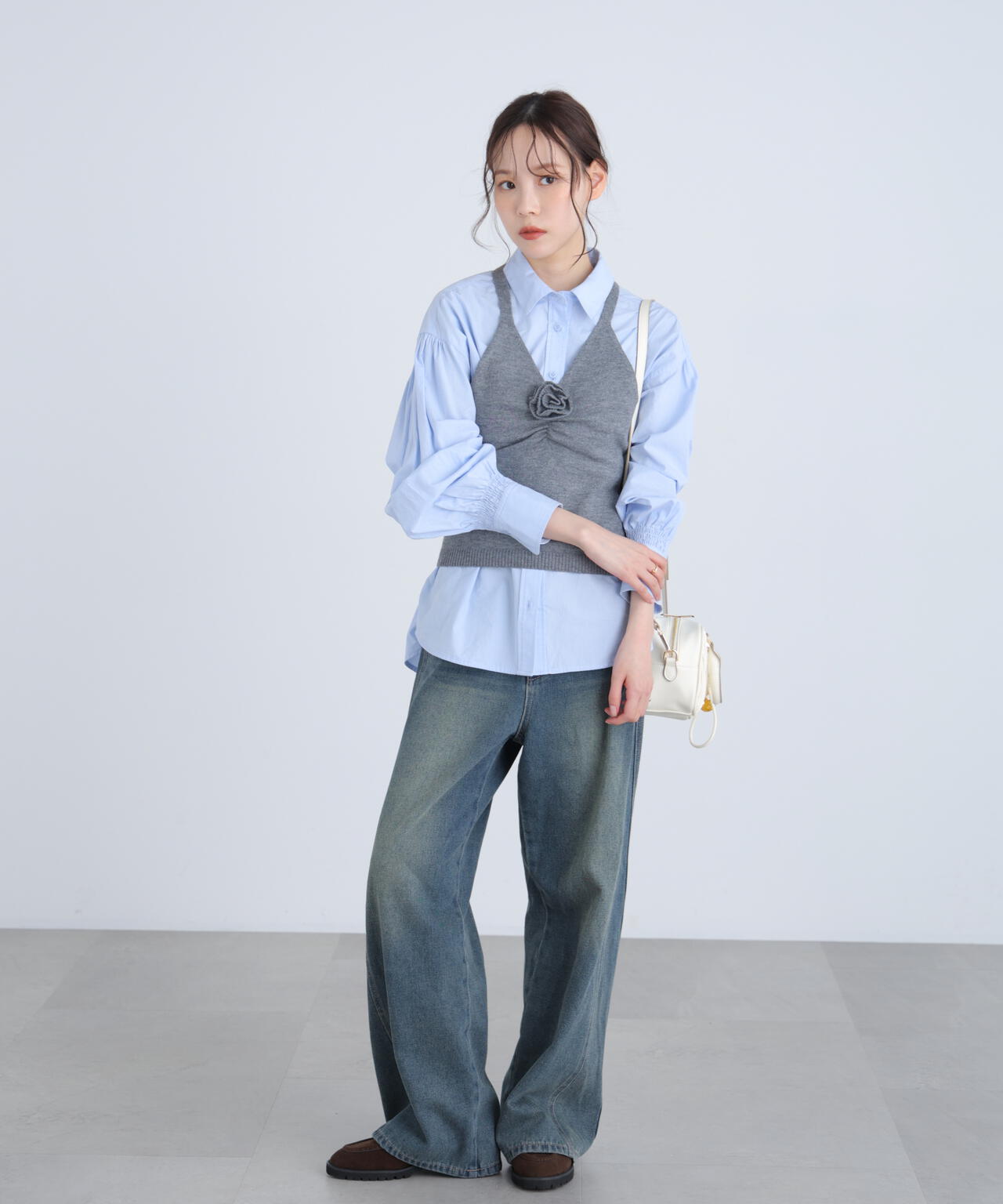 ホルターネックニットベスト