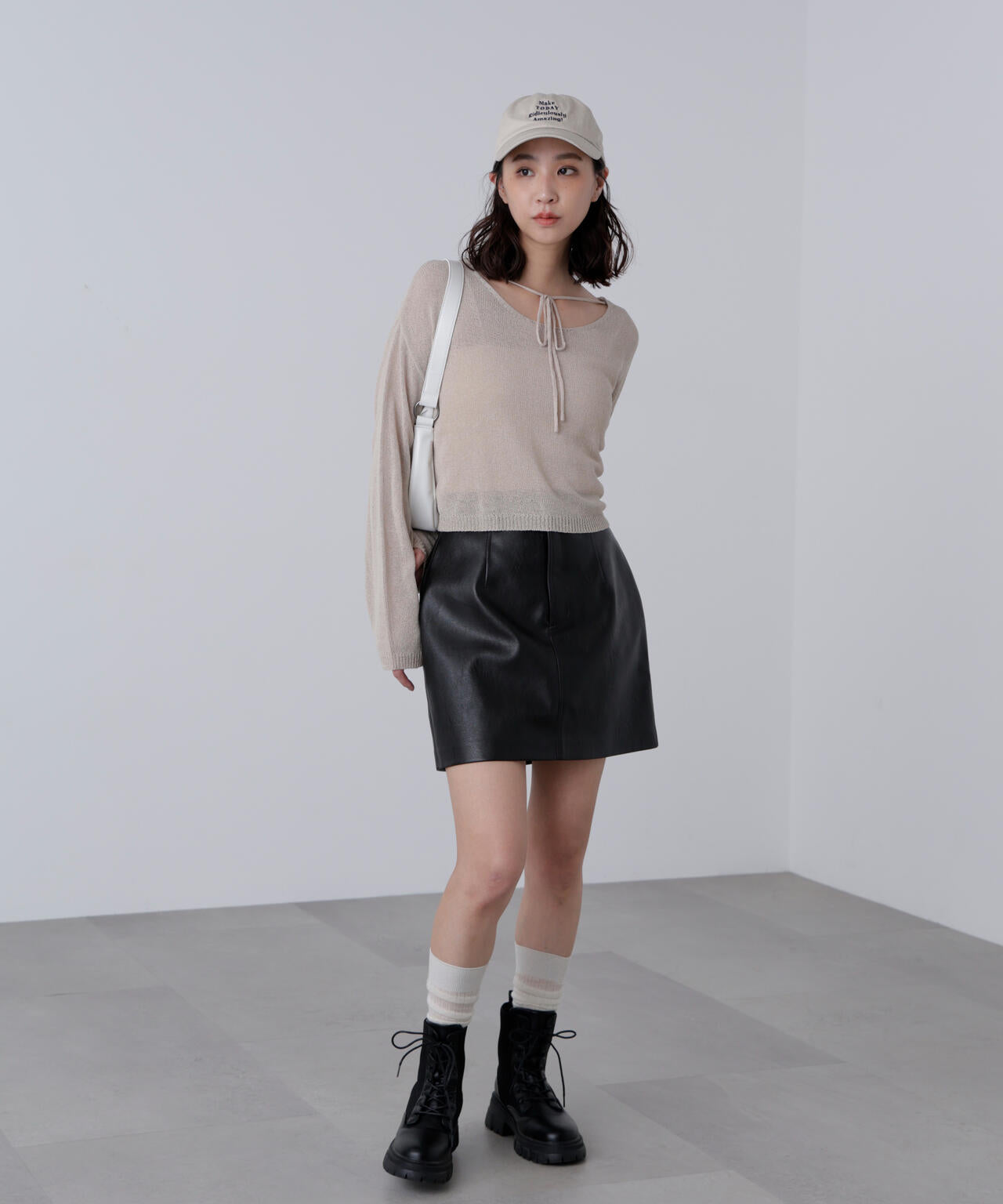 透かしあみ天竺短丈ニット