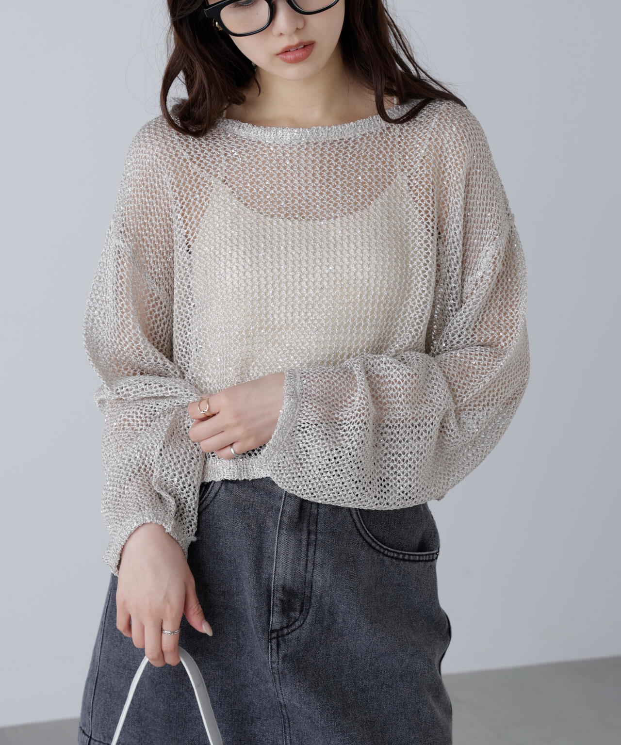 メッシュスパンコールニット