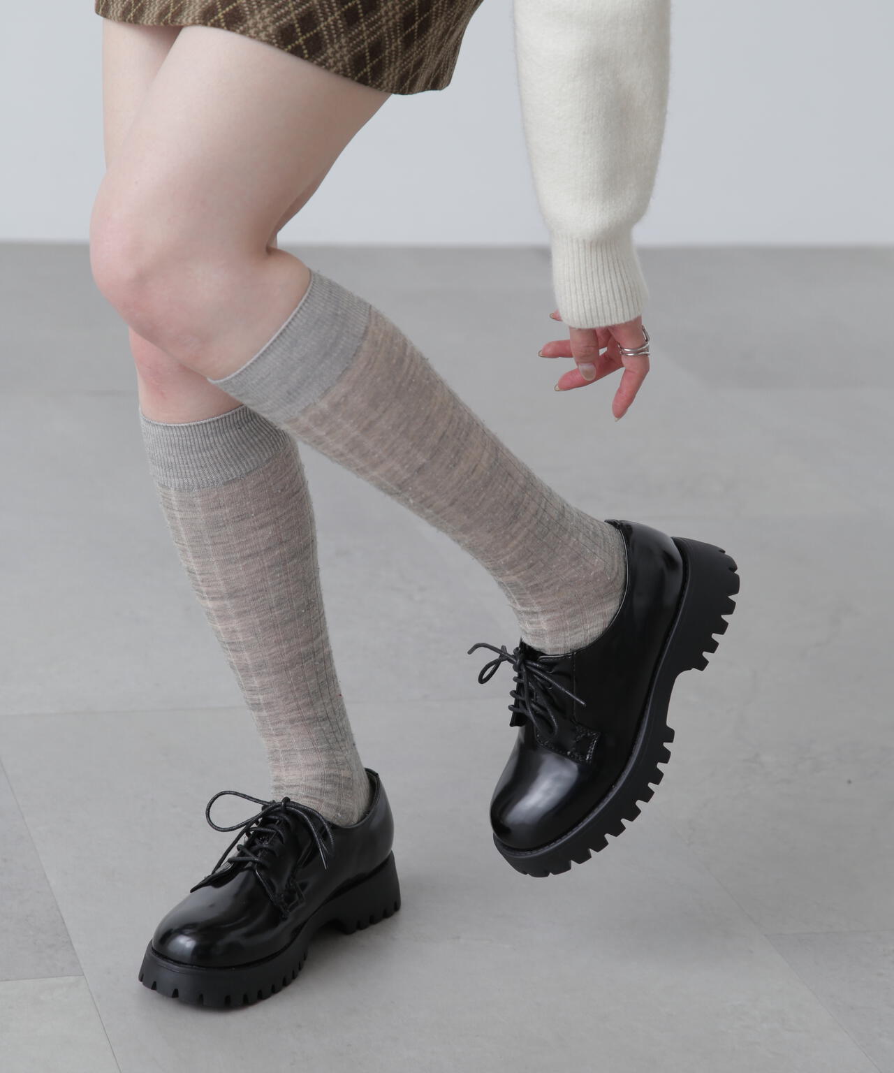 厚底レースアップシューズ