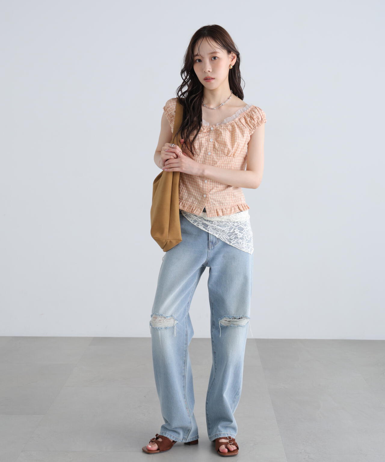 164cm 着用サイズ:FR