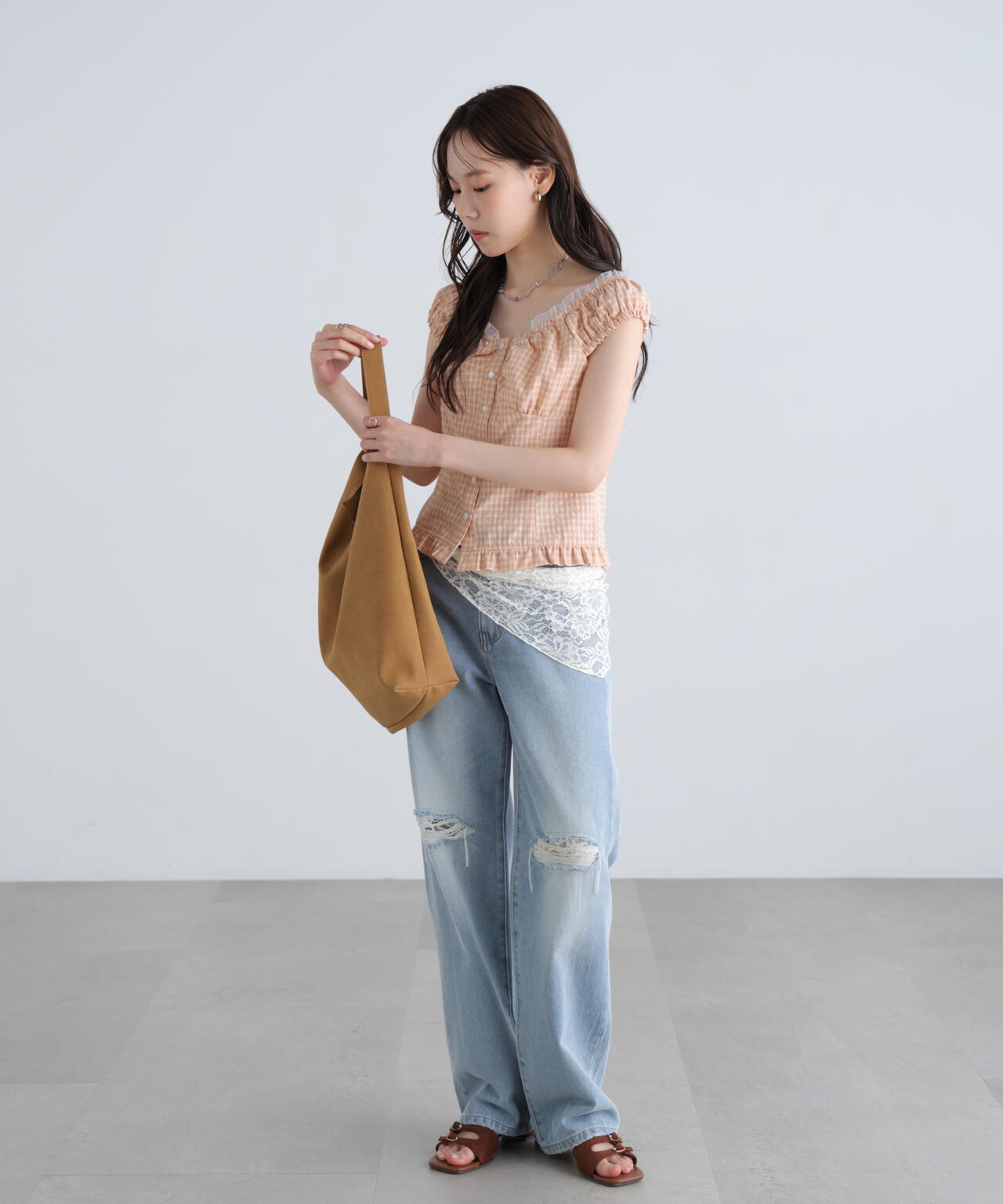 164cm 着用サイズ:FR