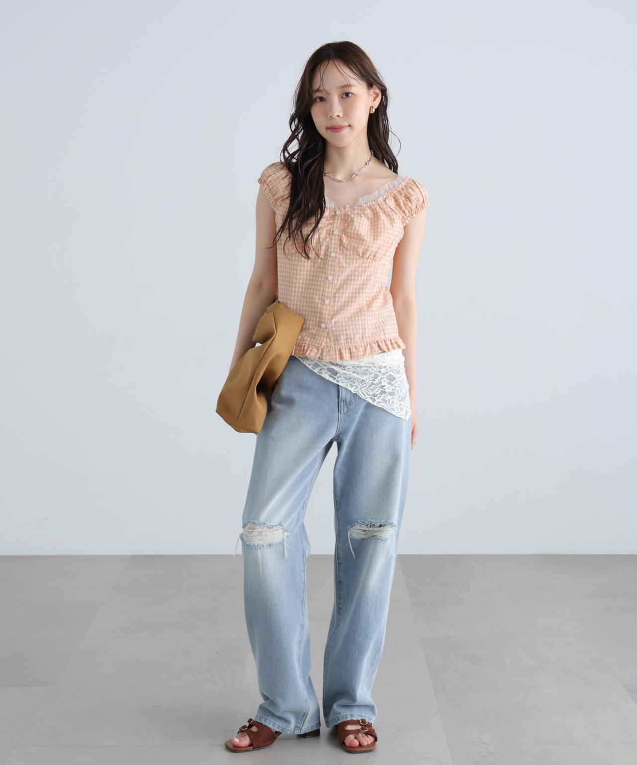 164cm 着用サイズ:FR