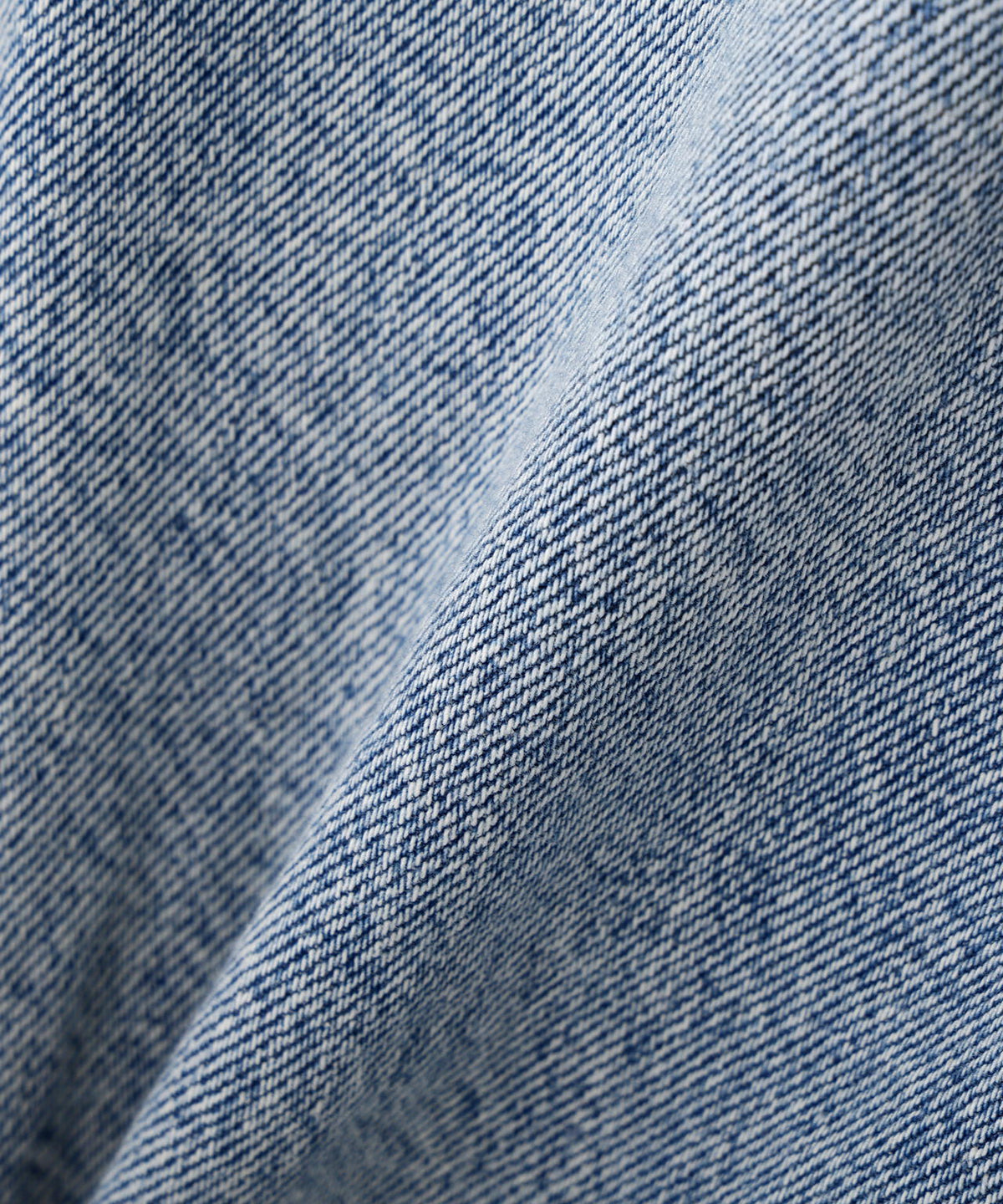 〈Levi's〉LOOSE CROP TRUCKER デニムジャケット