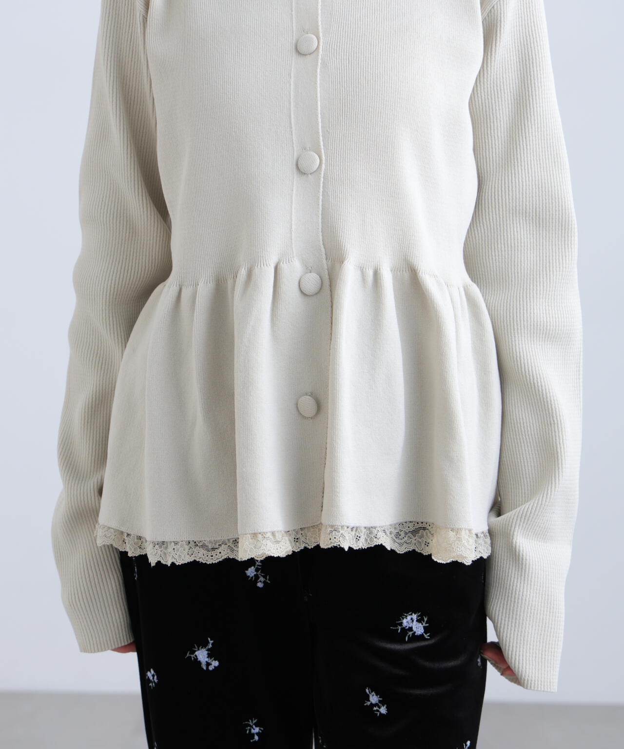 162cm 着用サイズ:FR
