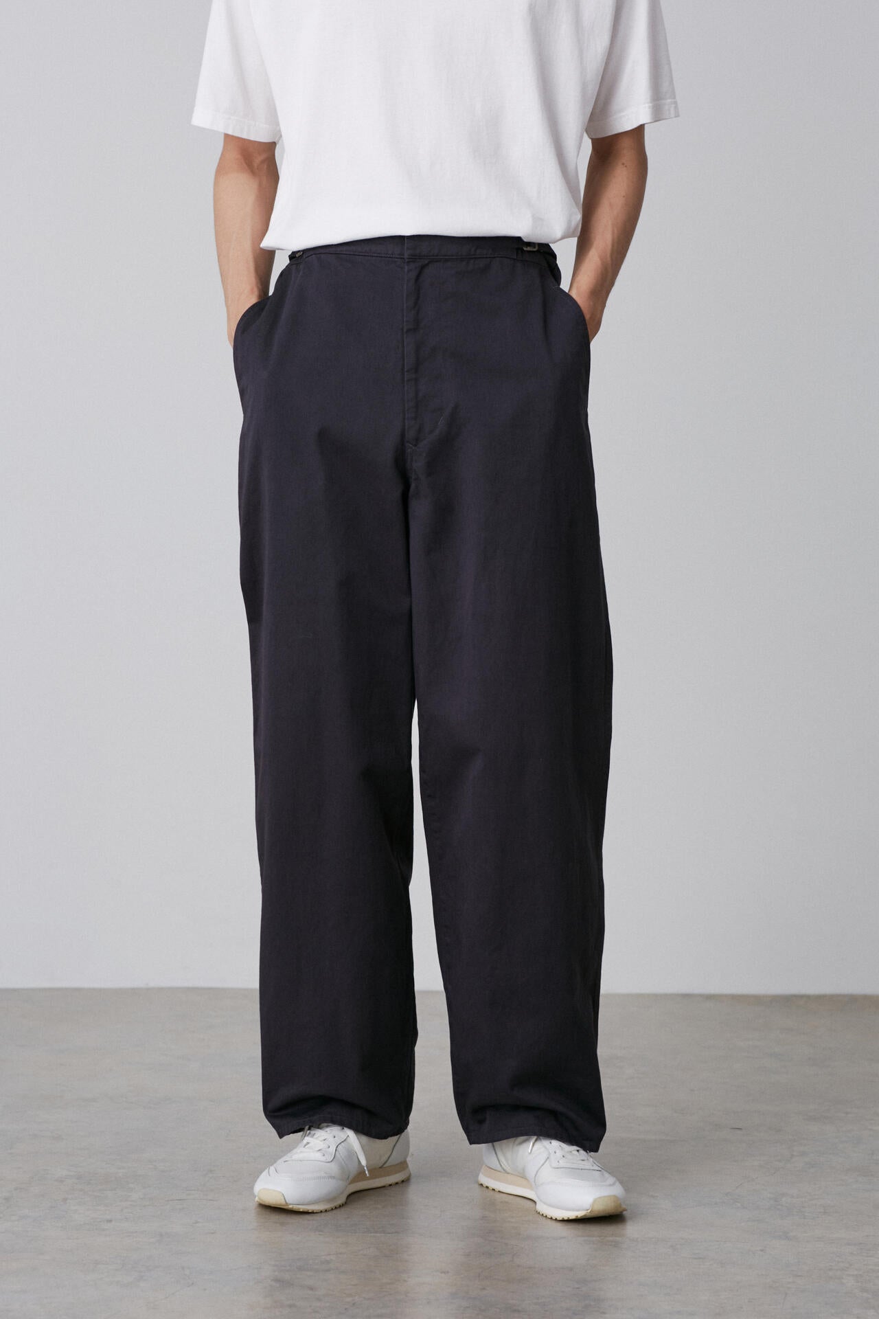 Y / ORGANIC COTTON CHINO ADJUSTER TROUSERS