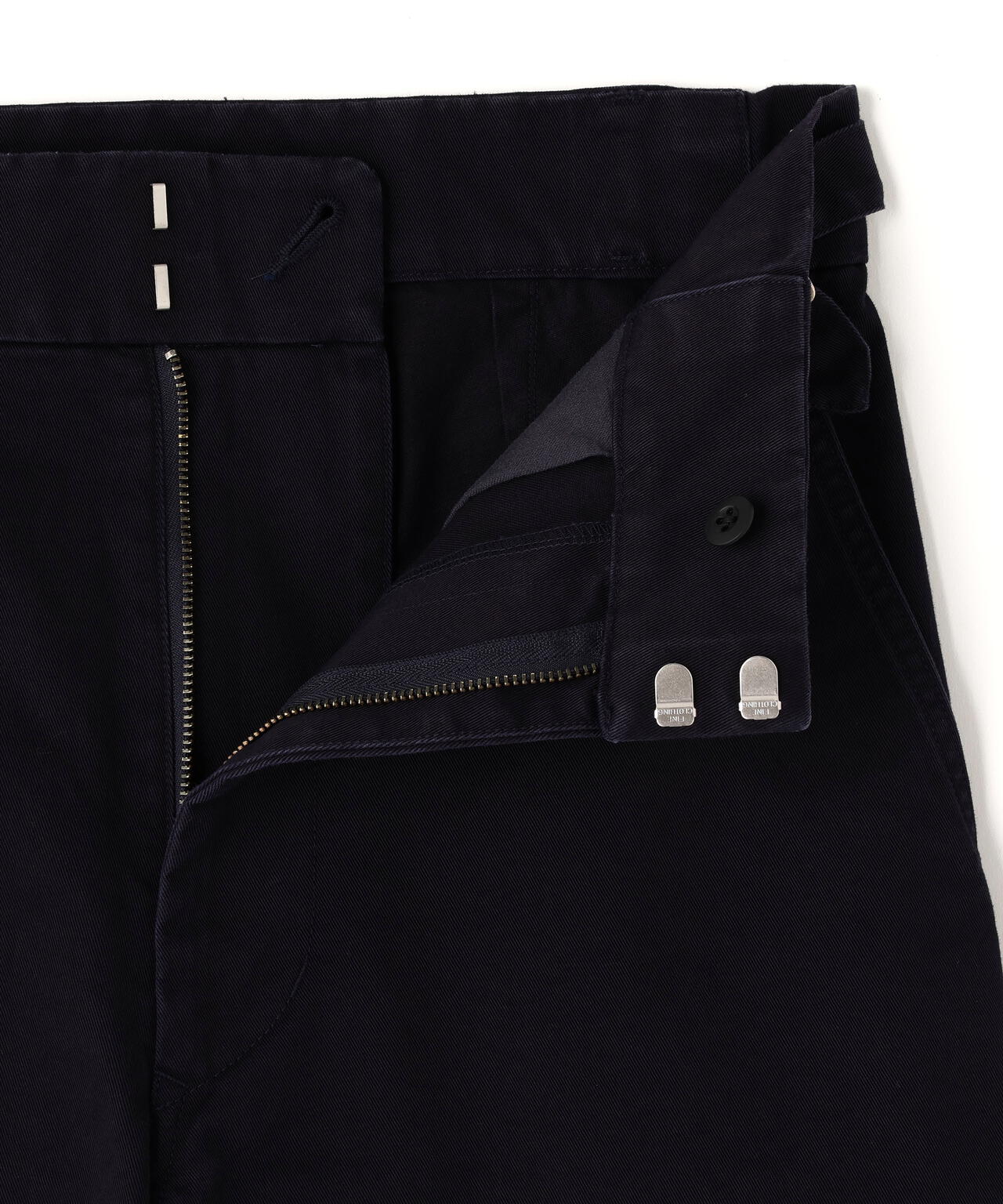 Y / ORGANIC COTTON CHINO ADJUSTER TROUSERS