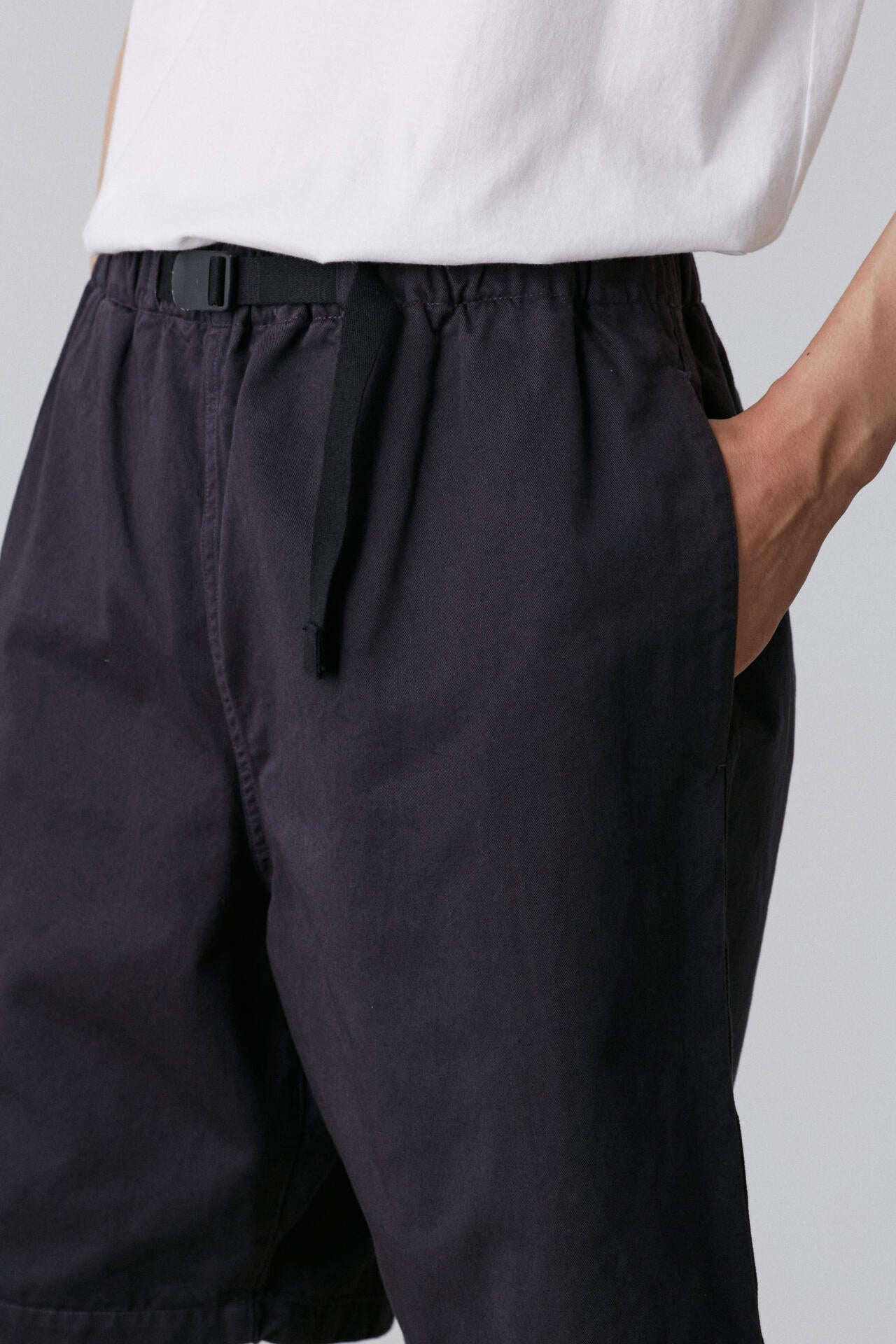 Y / ORGANIC COTTON CHINO SHORTS
