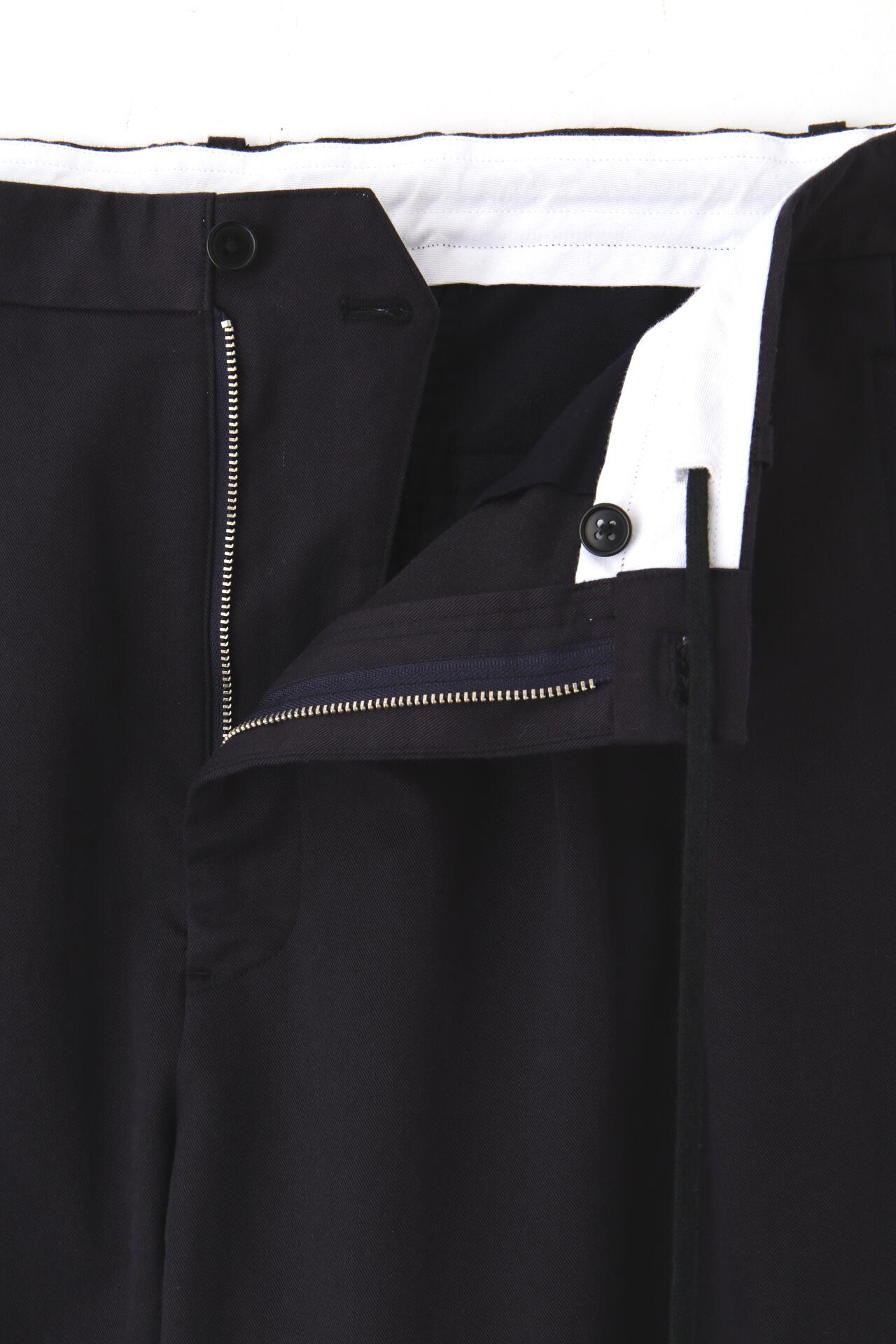 Y / ORGANIC COTTON TENCEL CHINO TROUSERS