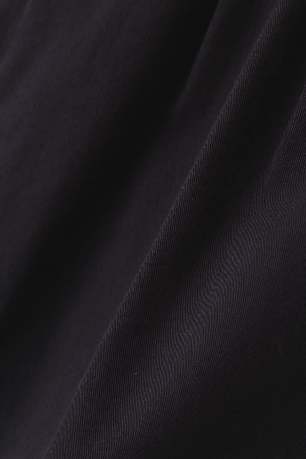 Y / ORGANIC COTTON TENCEL CHINO SHORTS