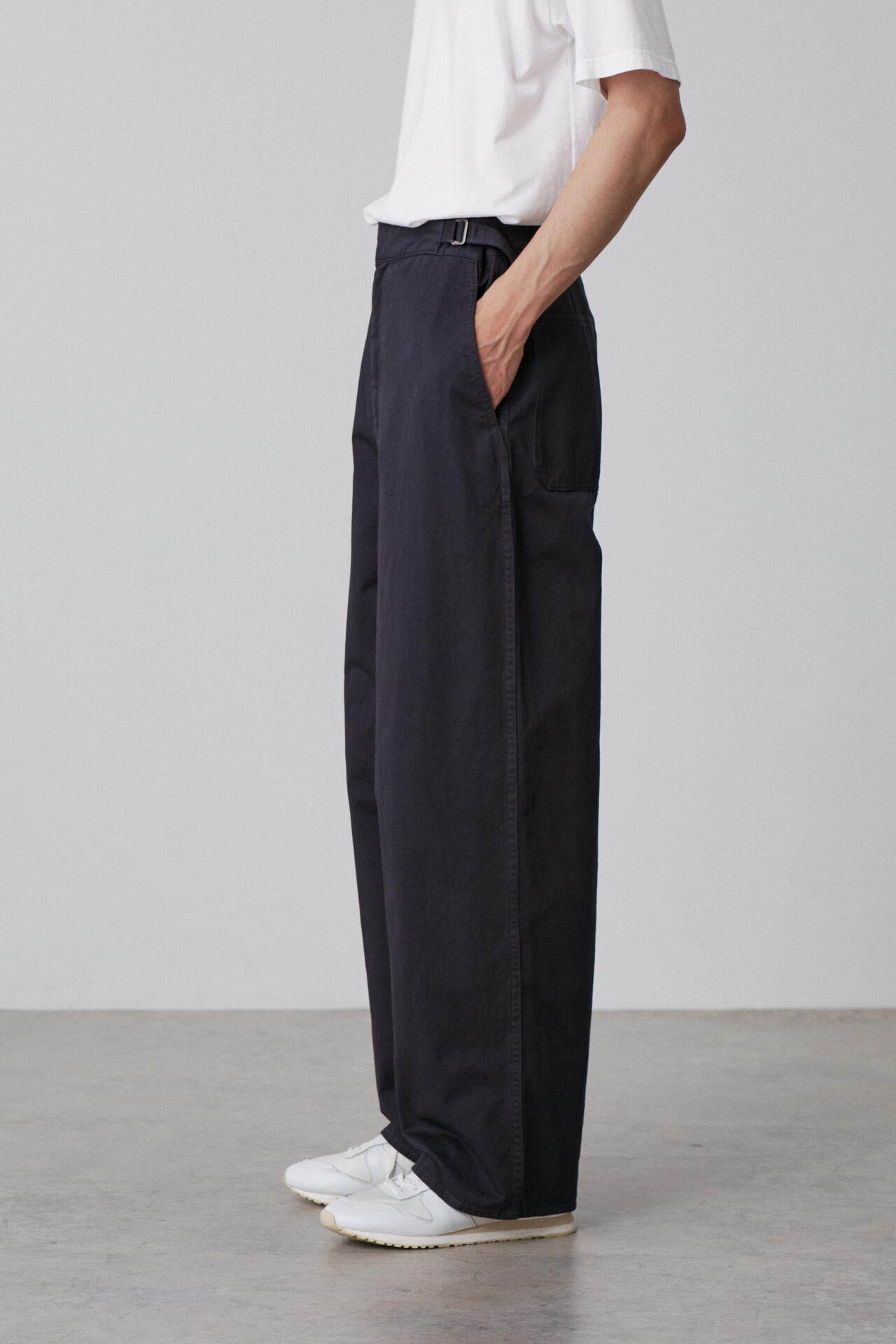 Y / ORGANIC COTTON CHINO ADJUSTER TROUSERS