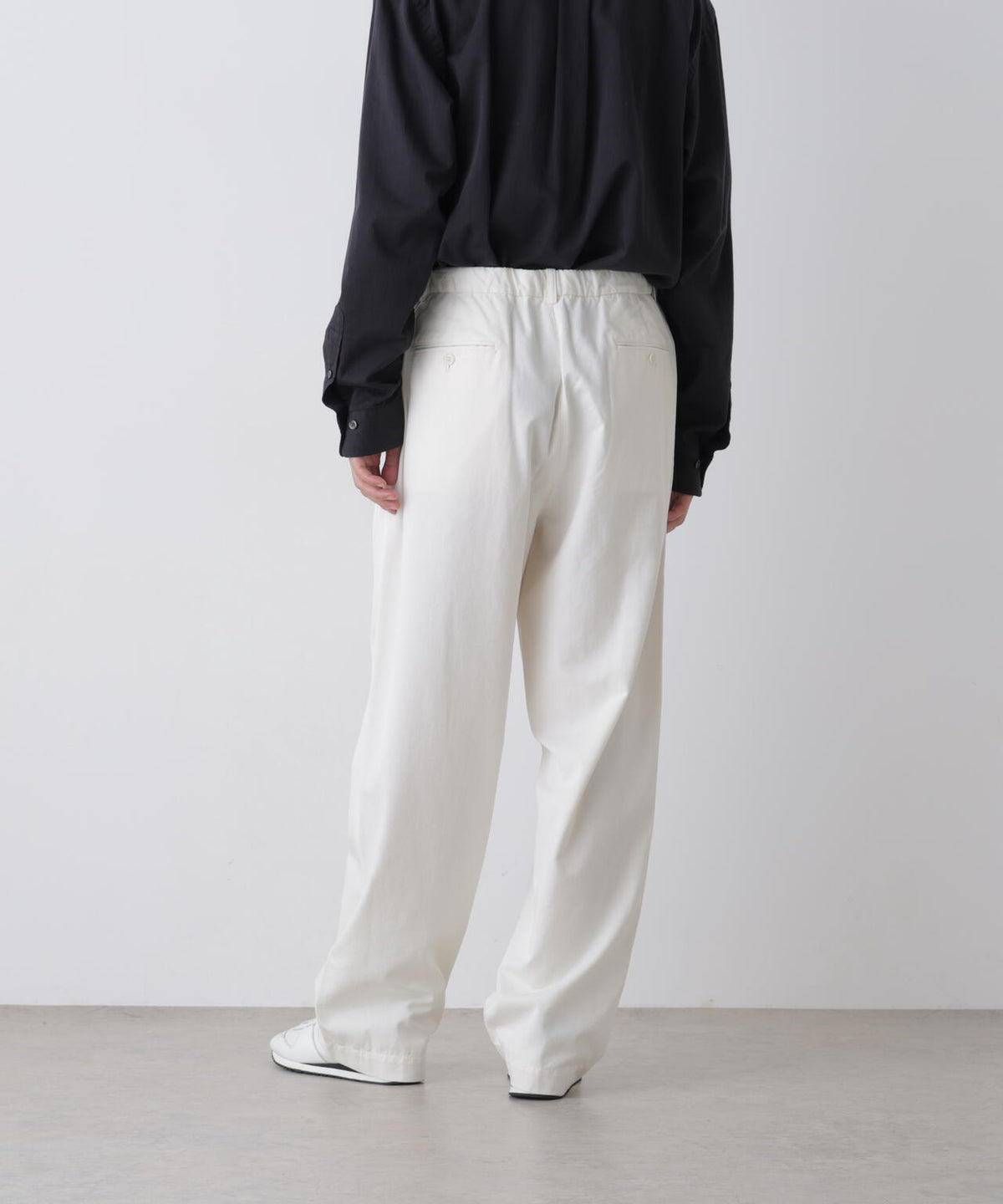 Y / ORGANIC COTTON TENCEL CHINO TROUSERS