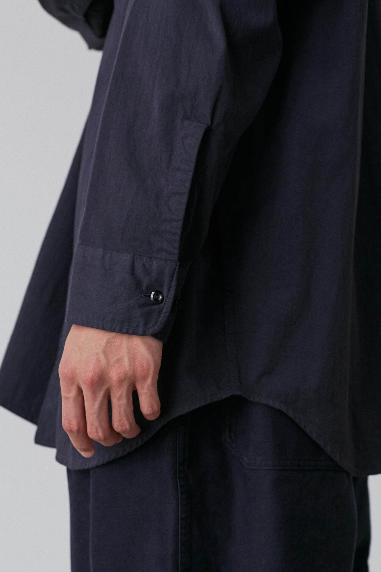 Y / ORGANIC COTTON HIGH DENSITY SATIN SHIRT