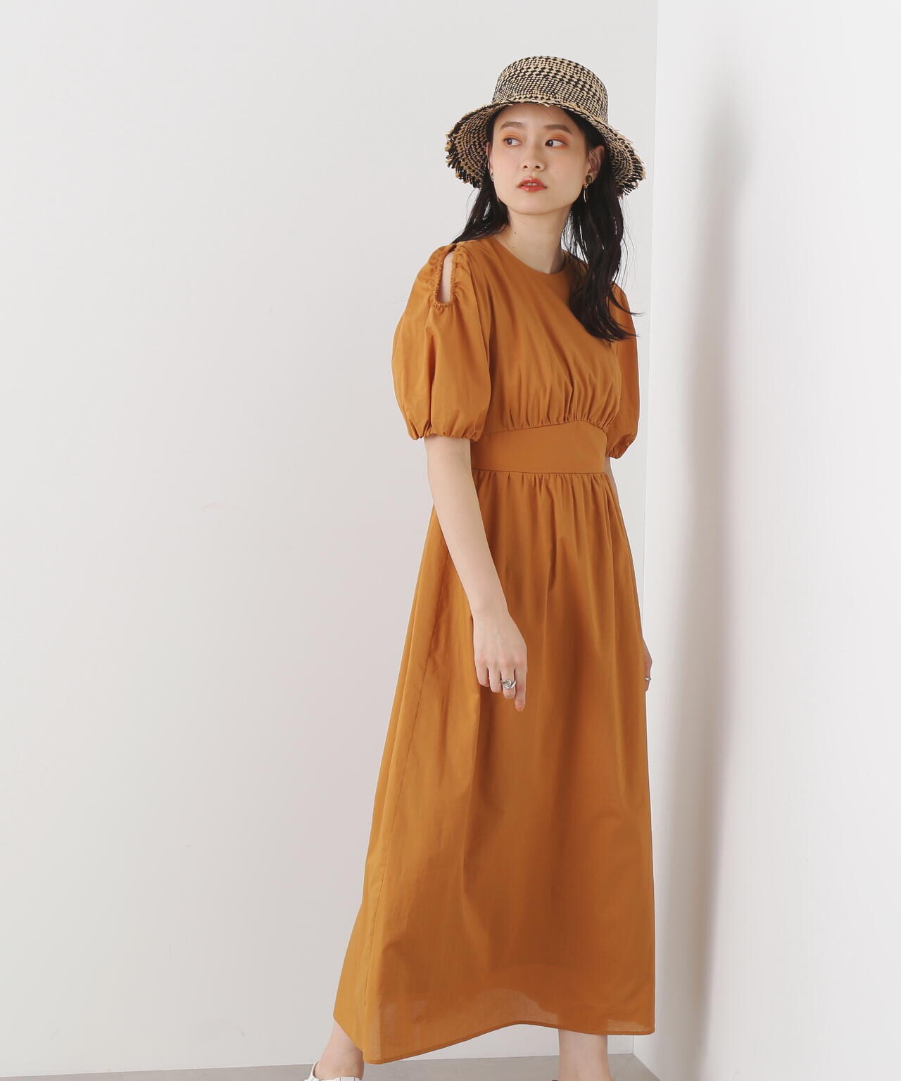 【川津明日香さん着用】コットンボイルギャザーホールワンピース《S Size Line》