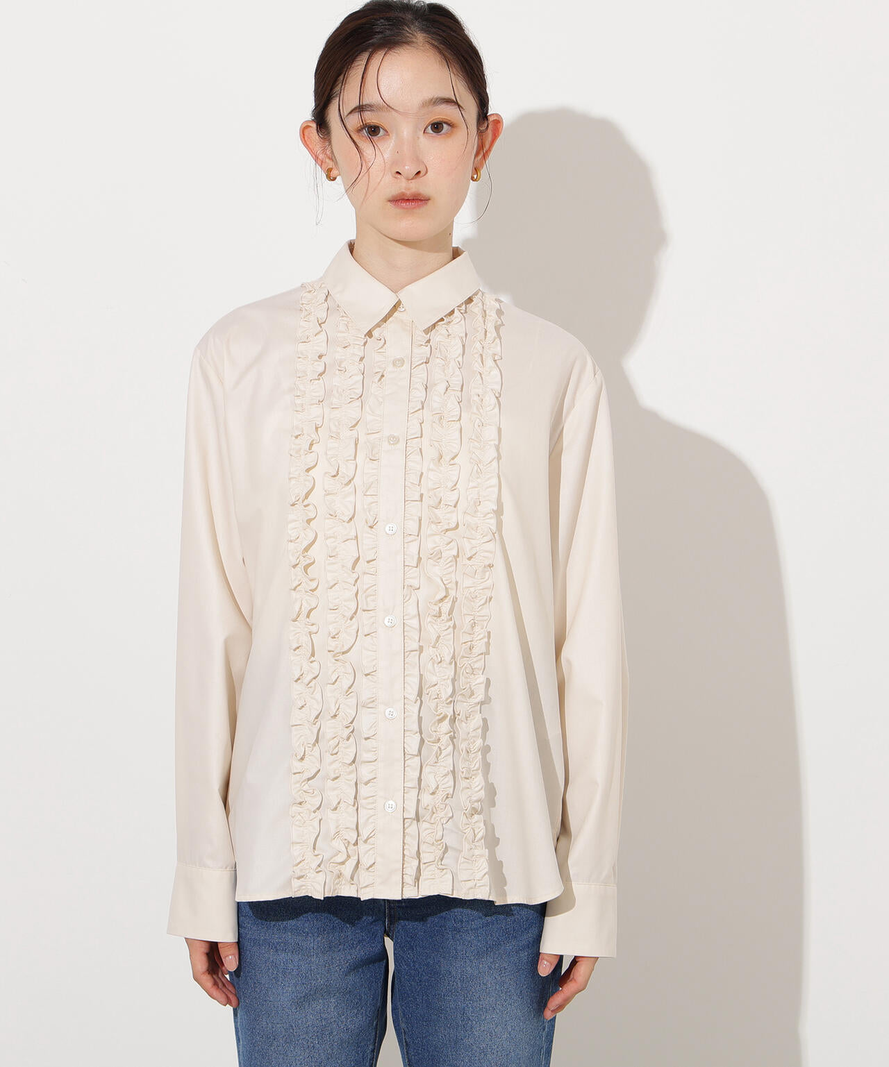 【岸本セシルさん着用】フロントフリルブラウス