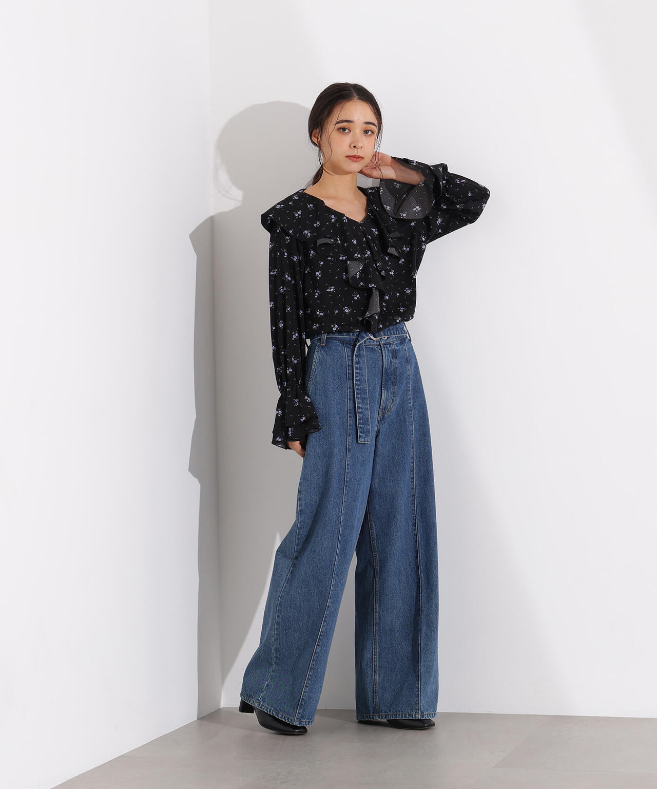 プリントラッフルブラウス