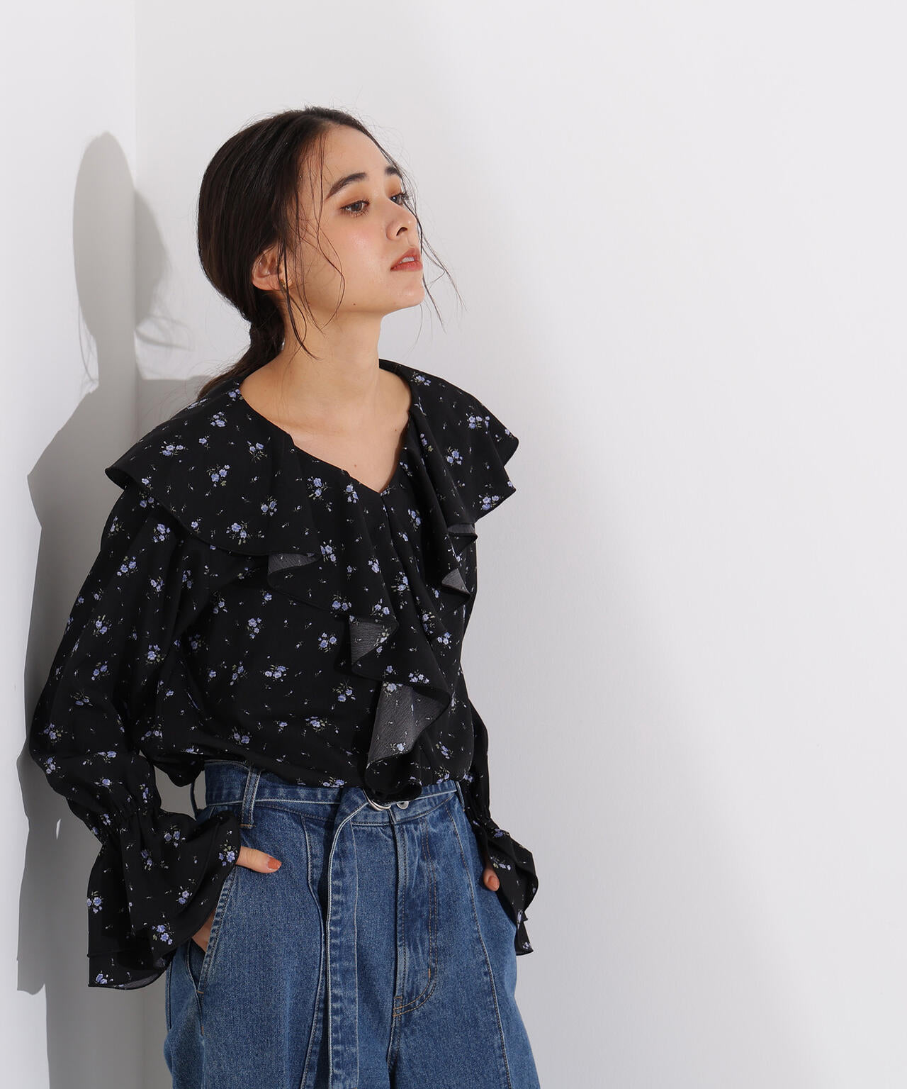 プリントラッフルブラウス