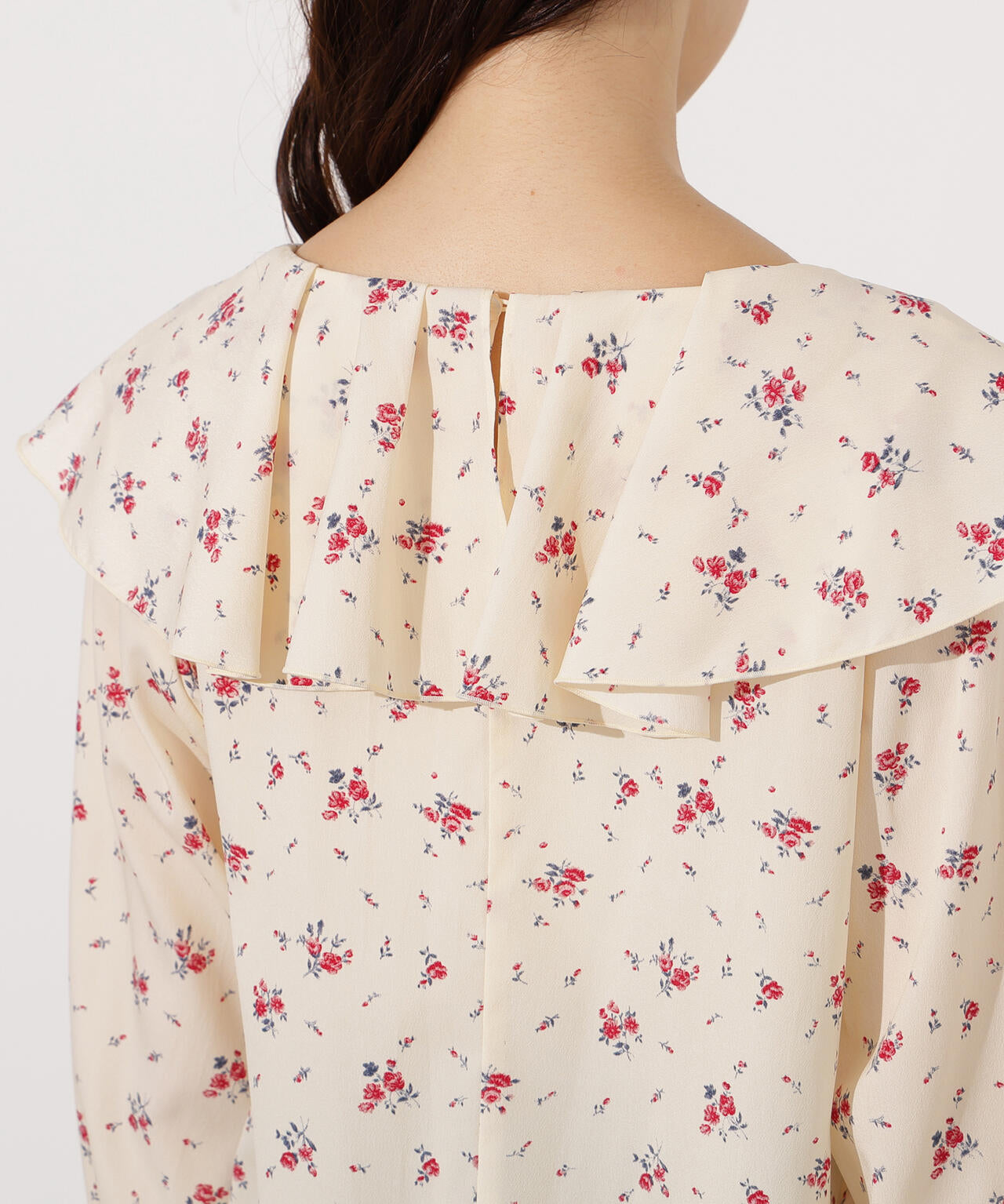 プリントラッフルブラウス