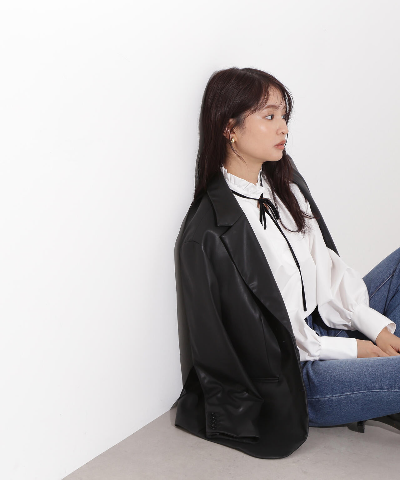 【岸本セシルさん着用】ベロアリボンスキッパーブラウス