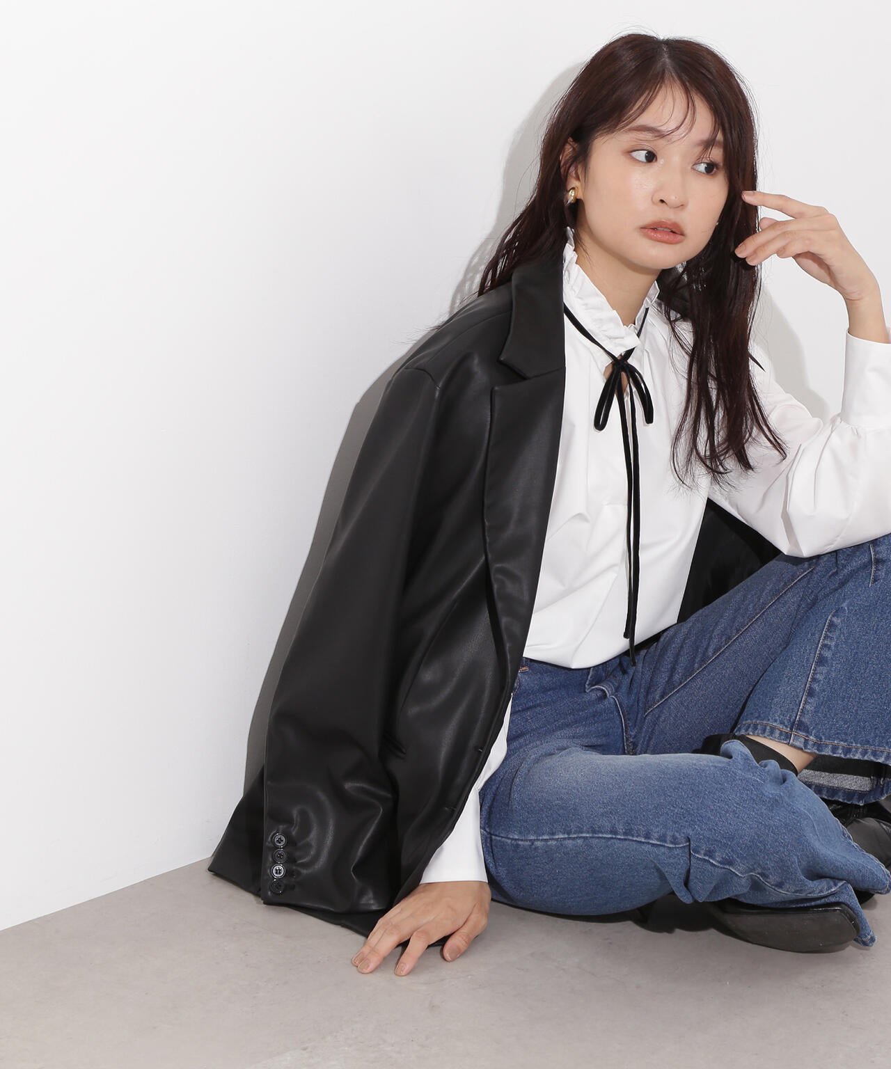 【岸本セシルさん着用】ベロアリボンスキッパーブラウス