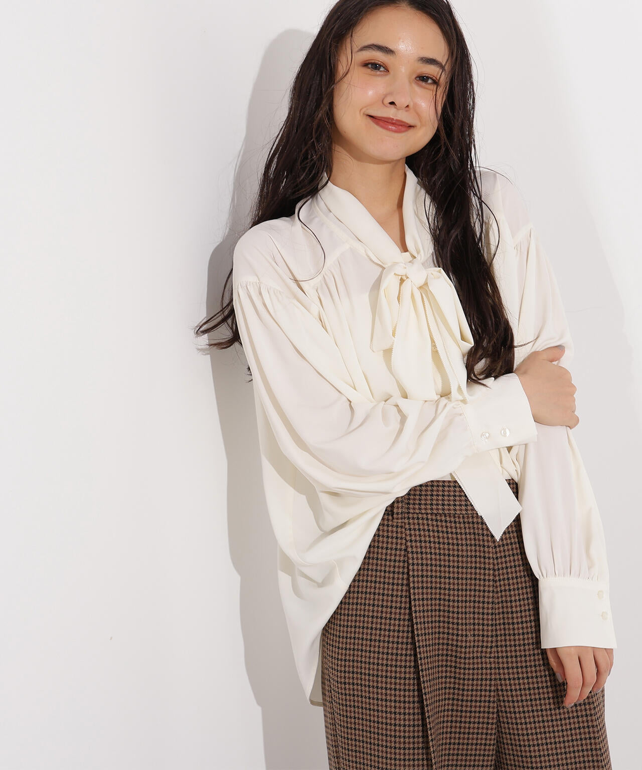 ヴィンテージサテンボウブラウス