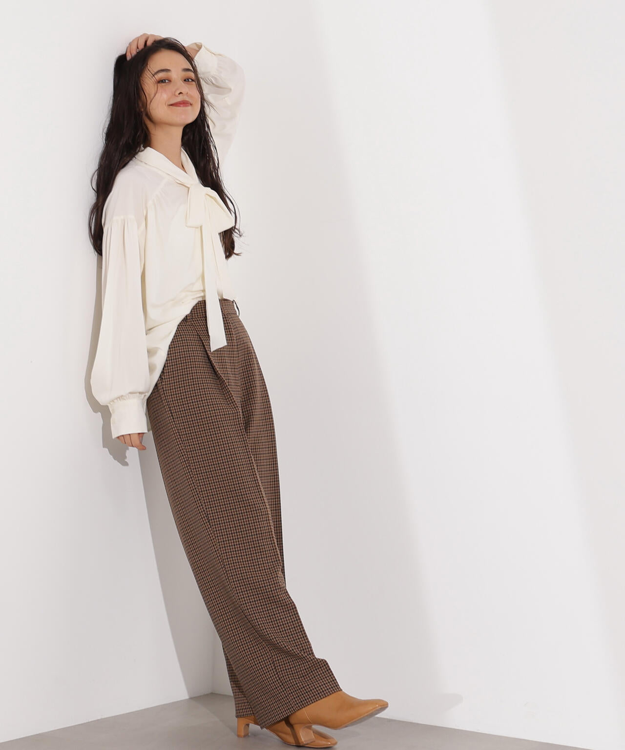 ヴィンテージサテンボウブラウス