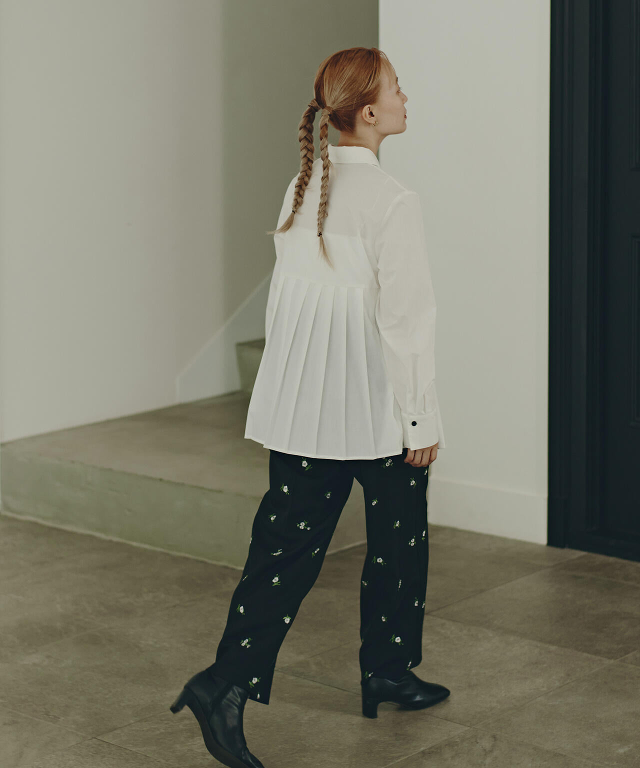 プリーツペプラムブラウス