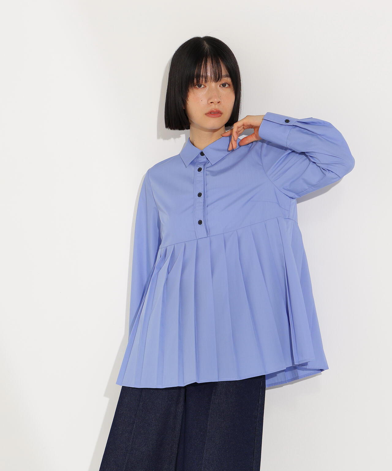 プリーツペプラムブラウス