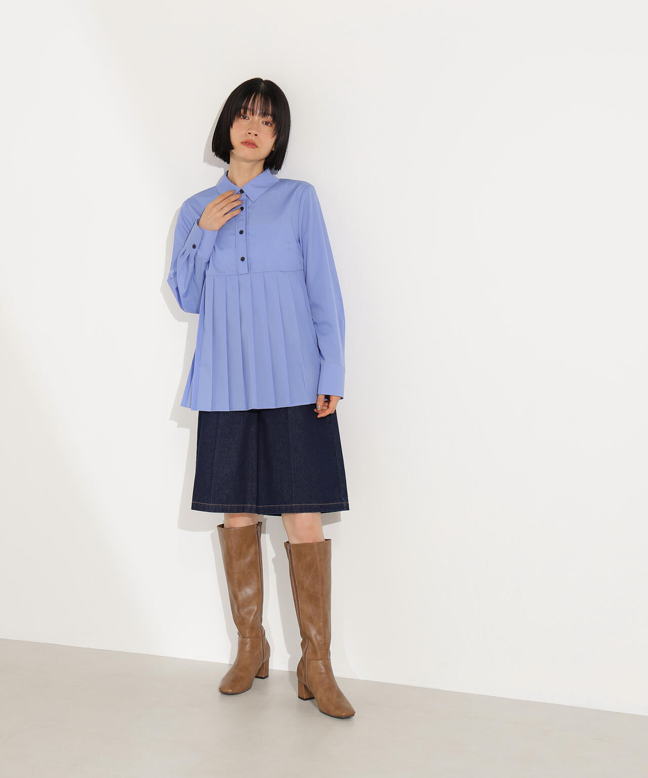 プリーツペプラムブラウス