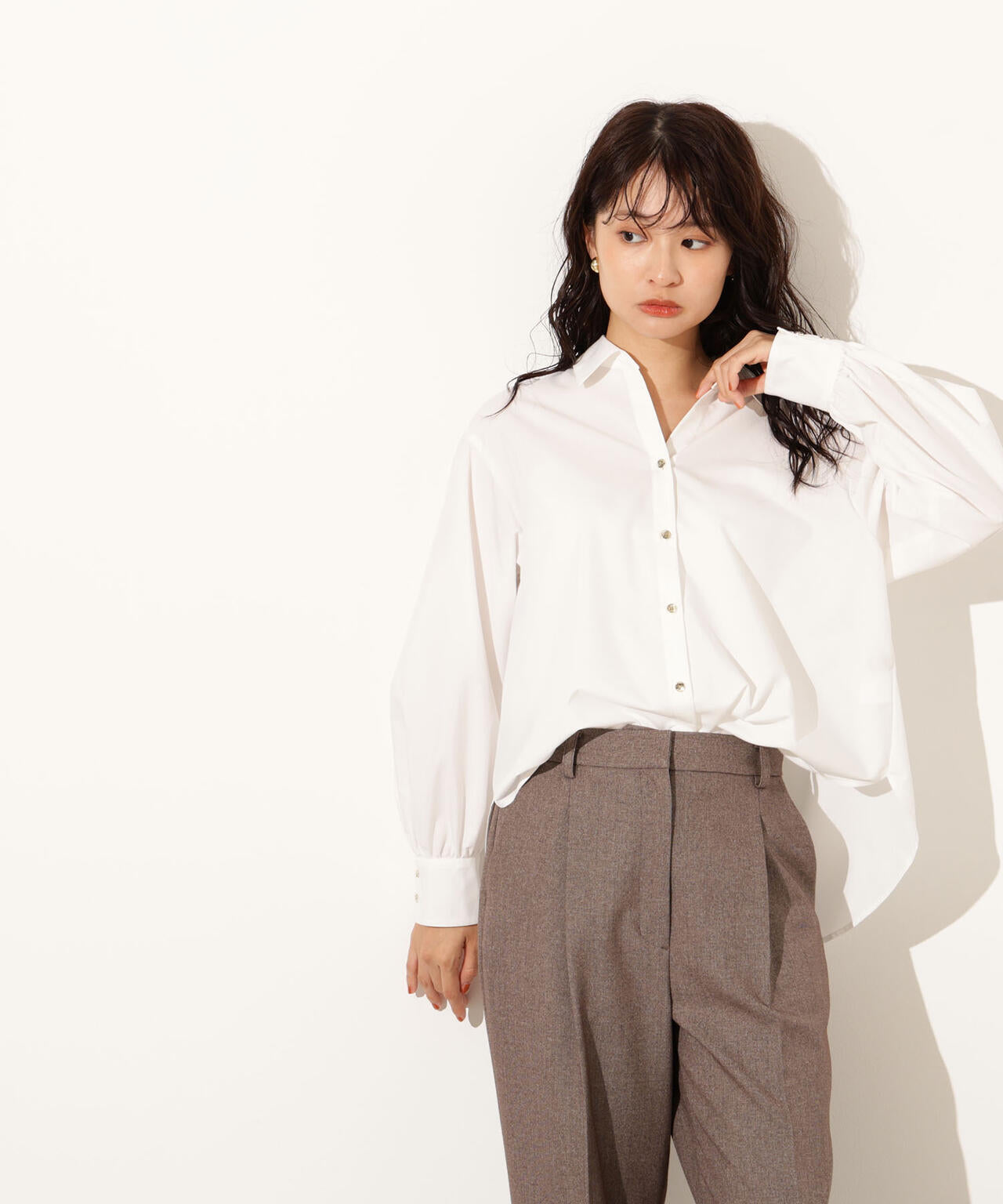 【小室安未さん着用】ゴールドボタン2wayリボンブラウス