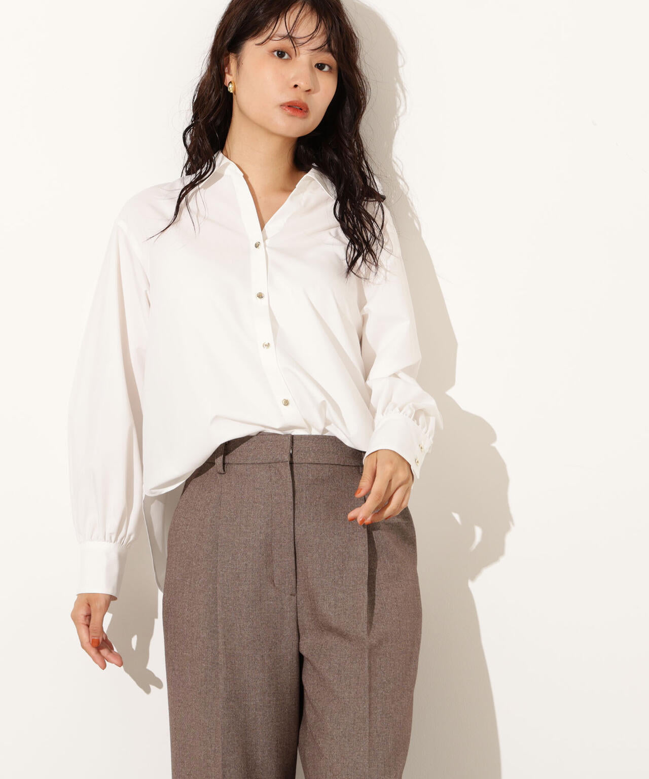 【小室安未さん着用】ゴールドボタン2wayリボンブラウス