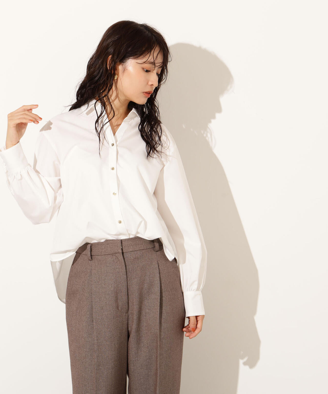 【小室安未さん着用】ゴールドボタン2wayリボンブラウス