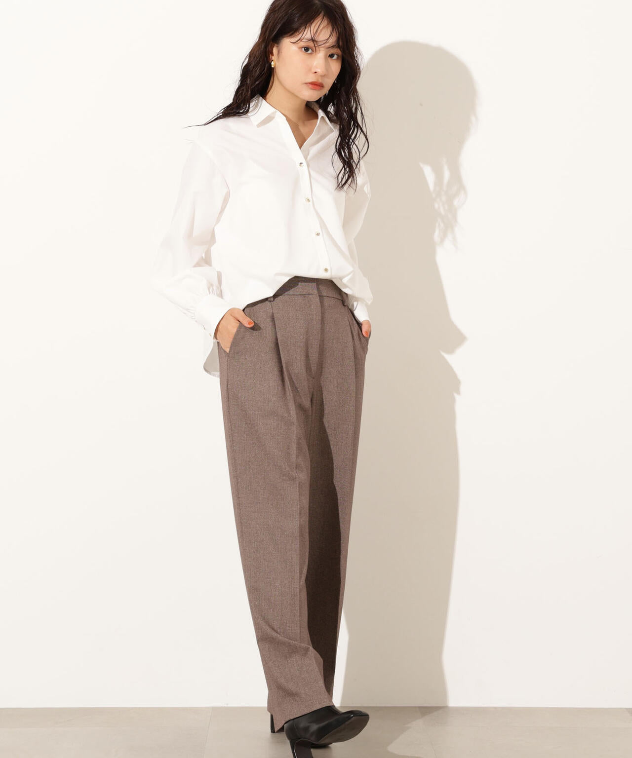 【小室安未さん着用】ゴールドボタン2wayリボンブラウス