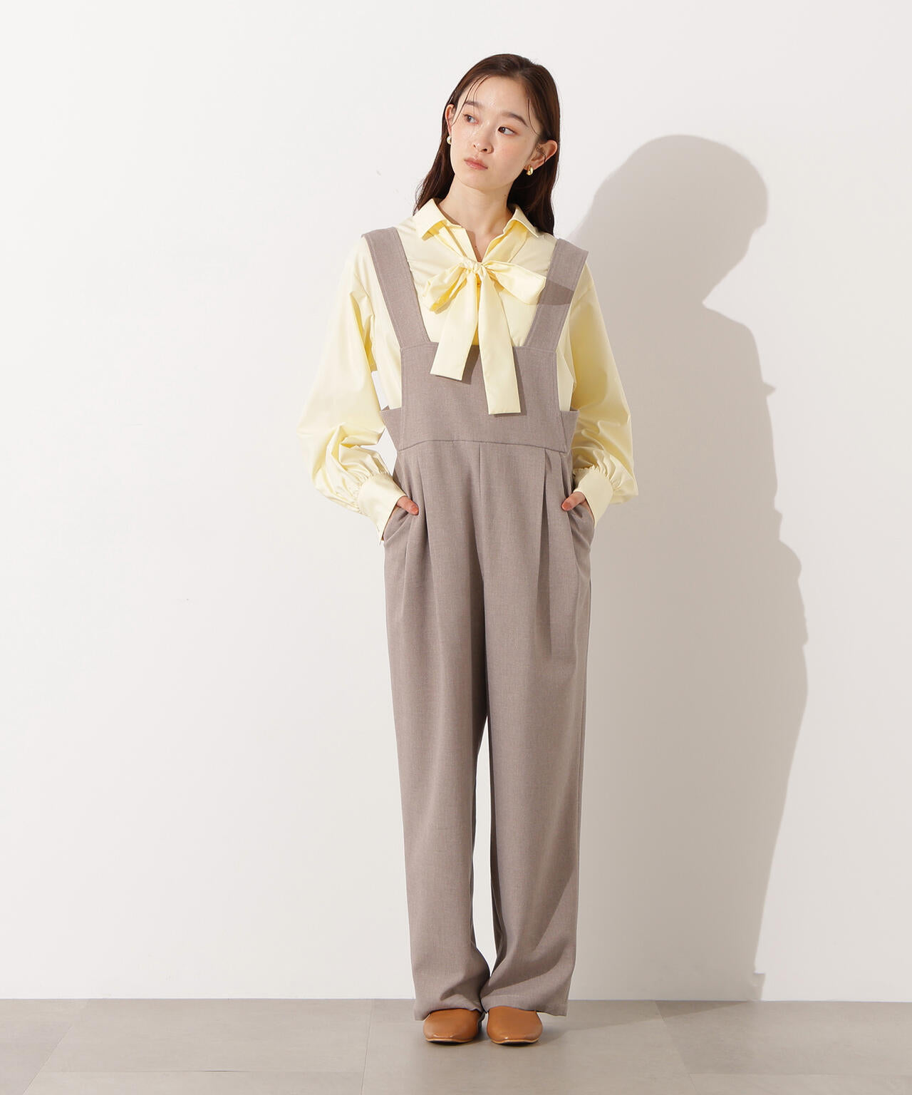 【小室安未さん着用】ゴールドボタン2wayリボンブラウス