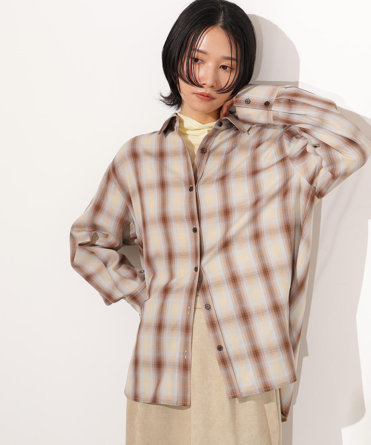 【岸本セシルさん着用】チェックオーバーシャツ