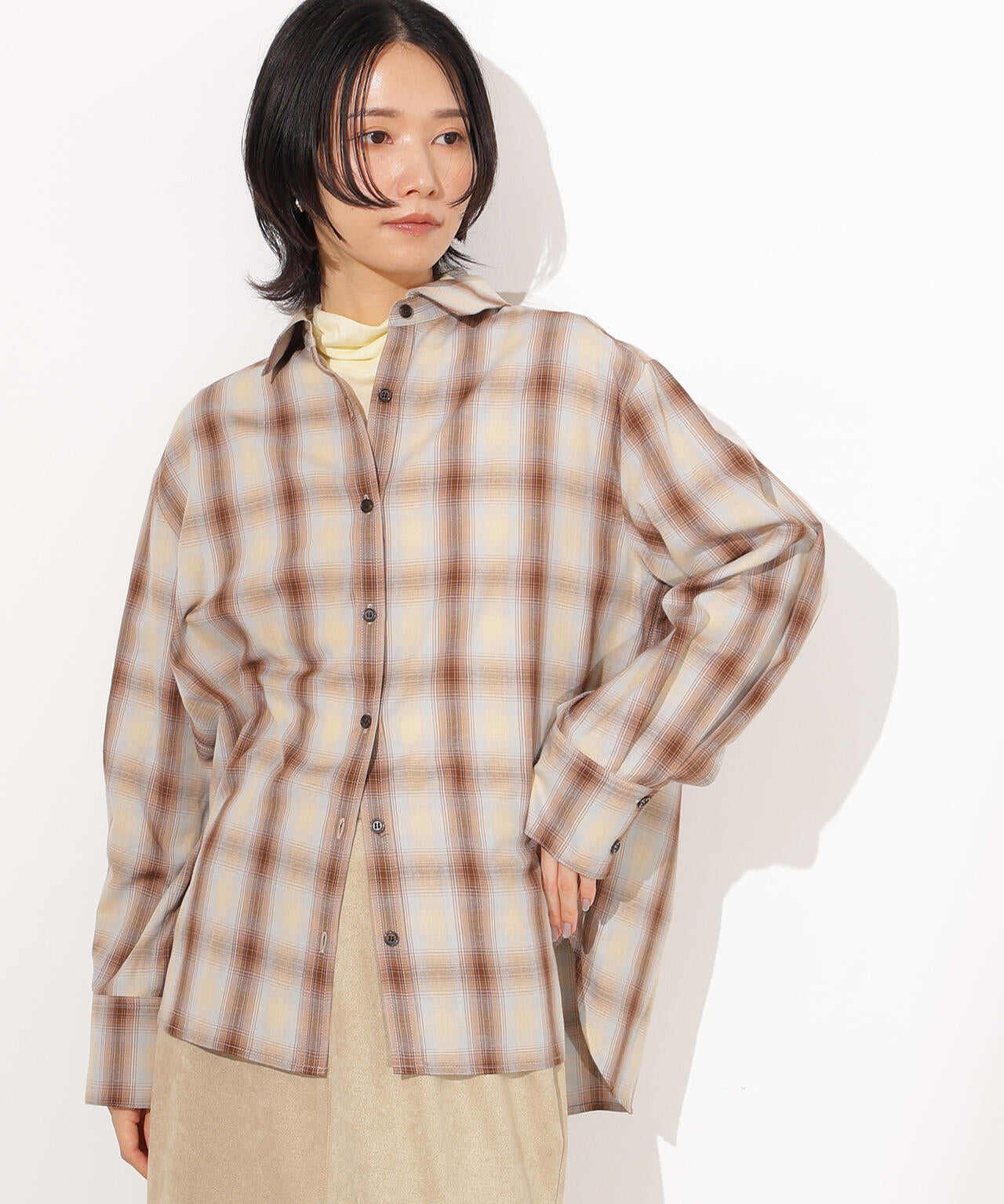 【岸本セシルさん着用】チェックオーバーシャツ