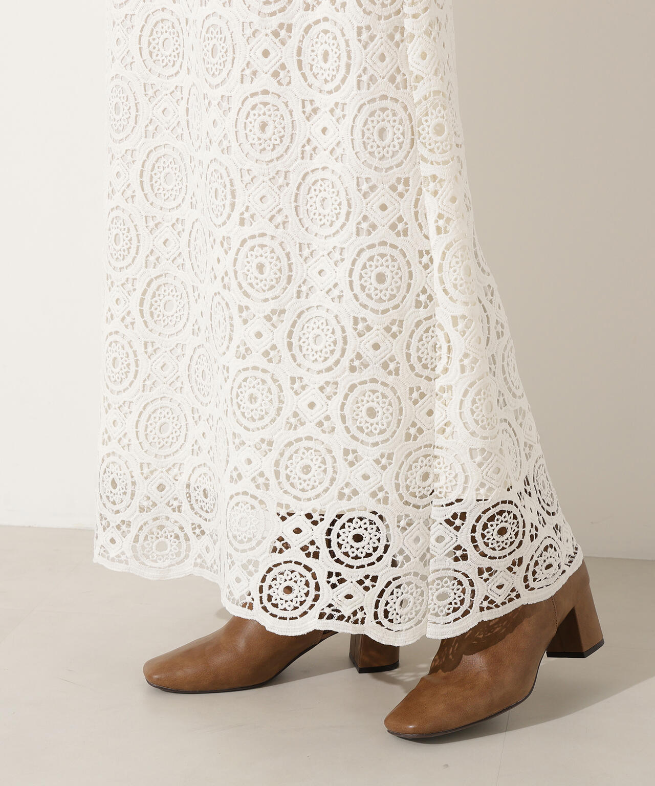 【岸本セシルさん着用】ヴィンテージライクレーススカート