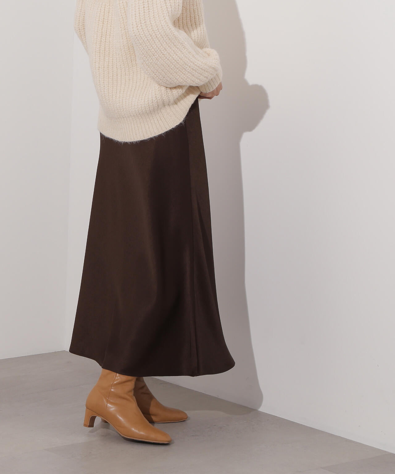 【岸本セシルさん着用】【小室安未さん着用】サテンナロースカート