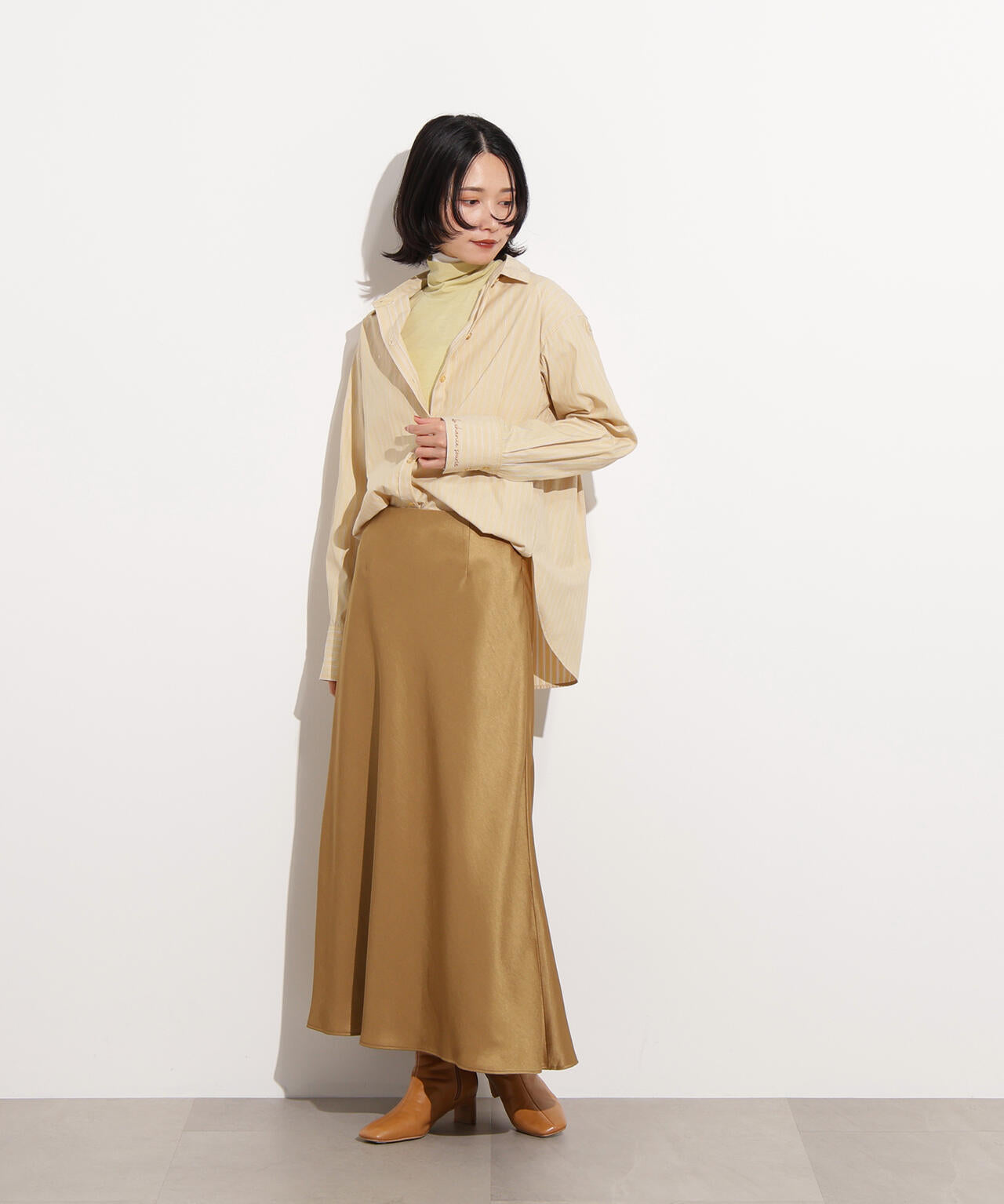 【岸本セシルさん着用】【小室安未さん着用】サテンナロースカート